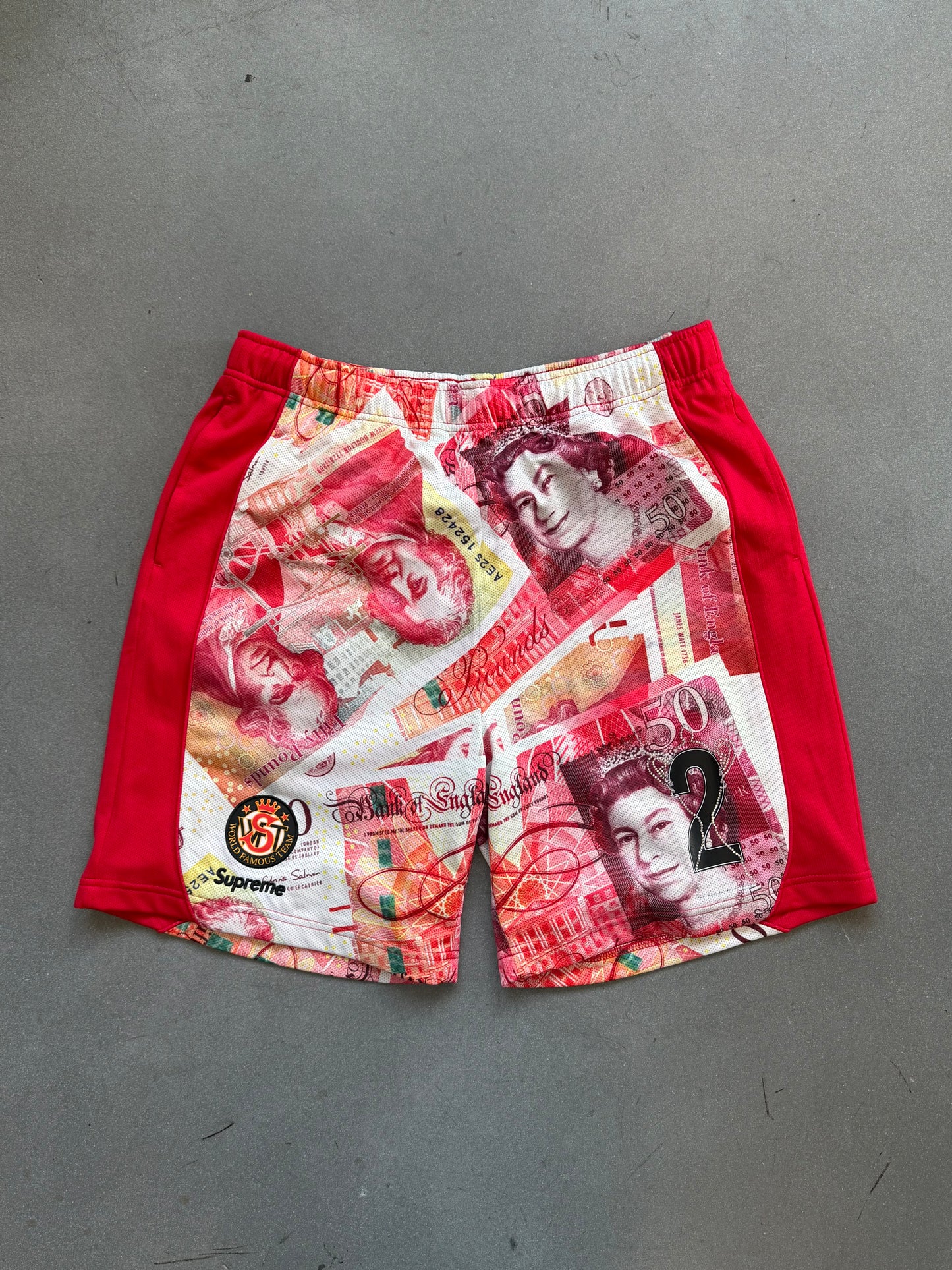 FW25 SUPREME POUNDS SOCCER SHORT - RED