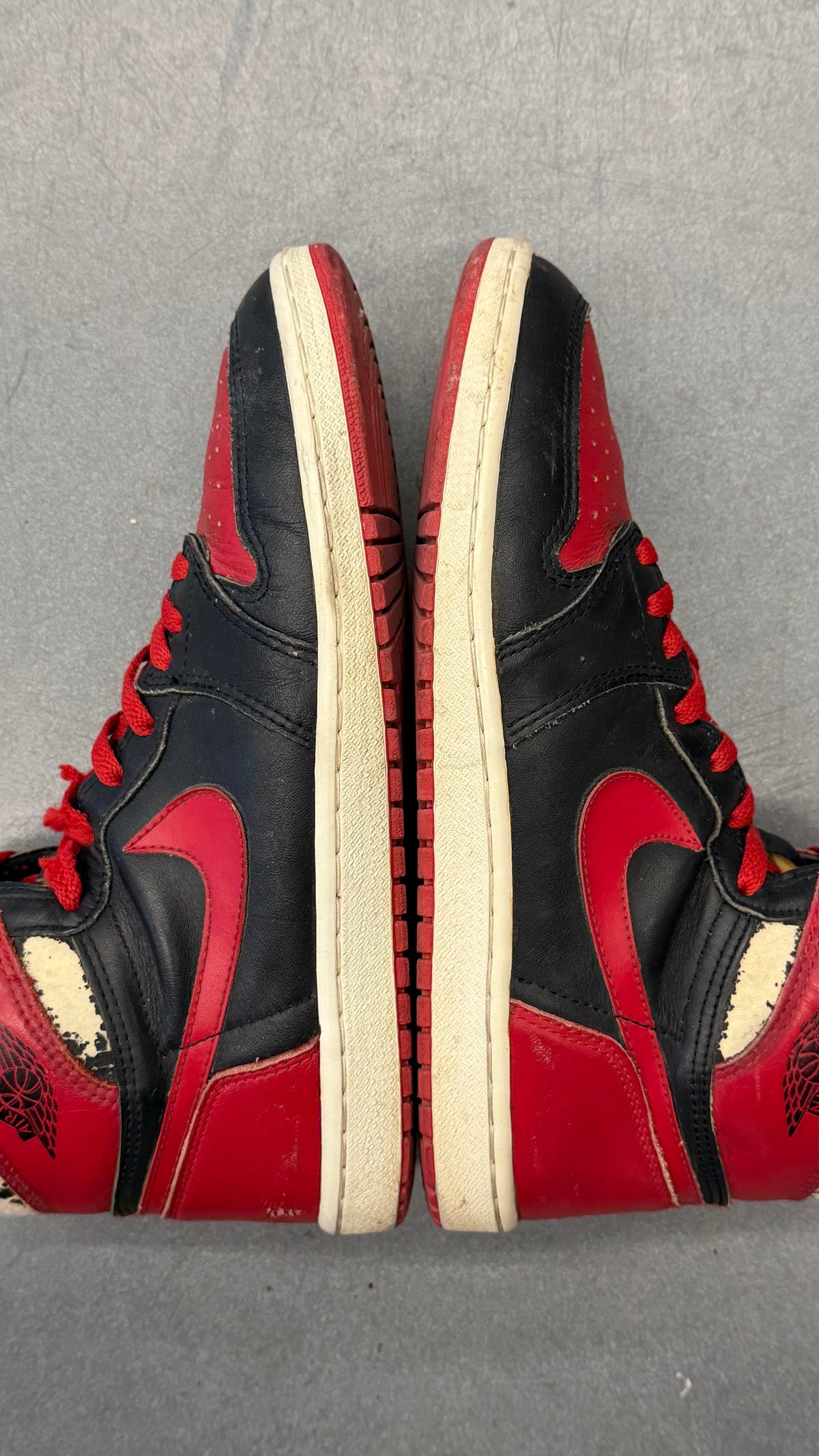 1985 AIR JORDAN 1 HIGH - BRED (E)