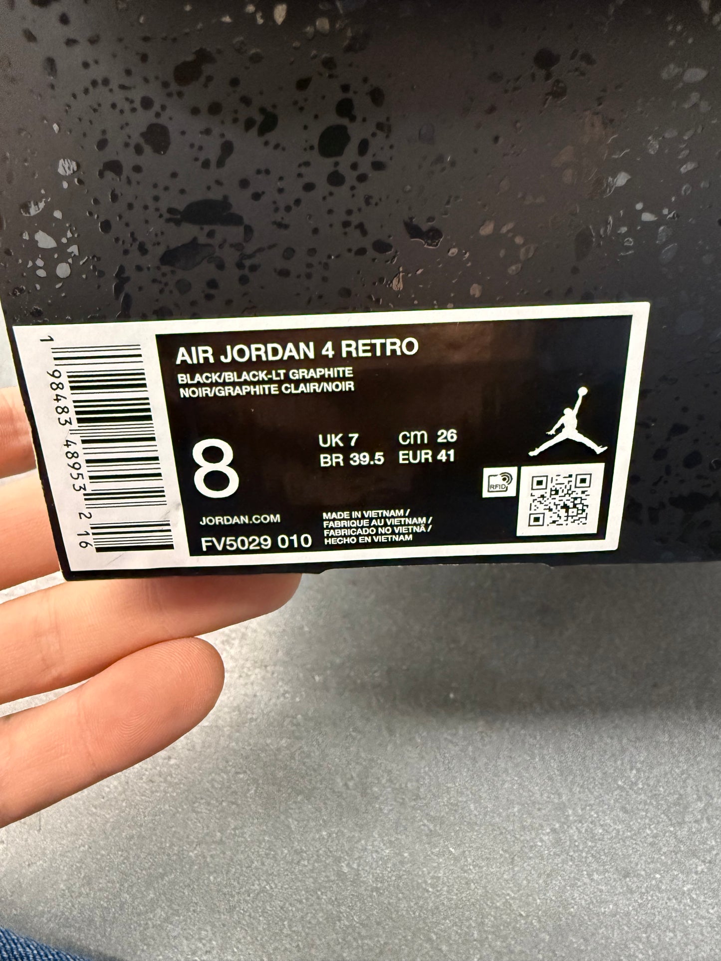 2025 SIZE 8 JORDAN 4 RETRO BLACK CAT