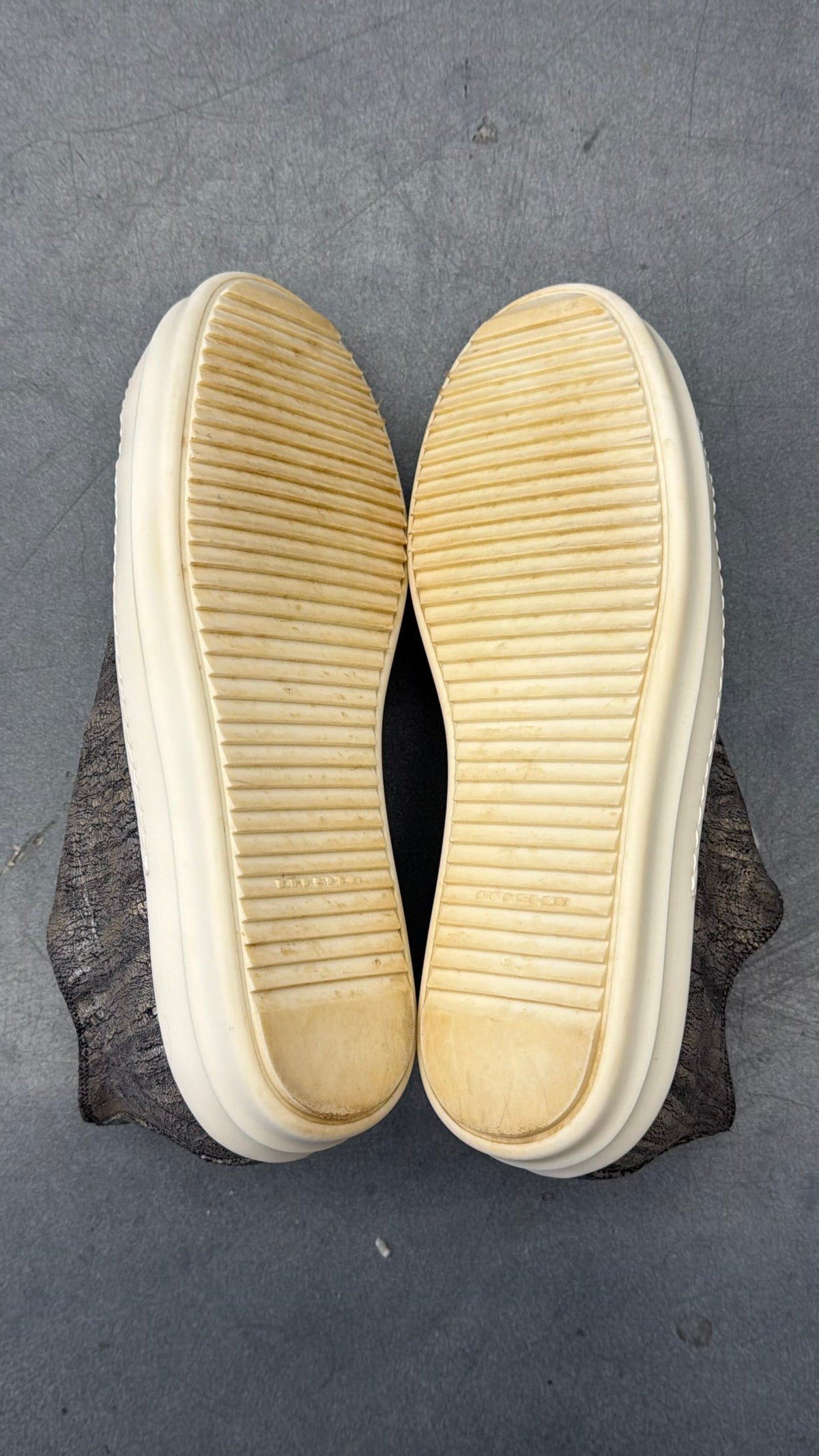 SS25 RICK OWENS DRKSHDW HOLLYWOOD LOW-TOP SNEAKERS MEGACRUST