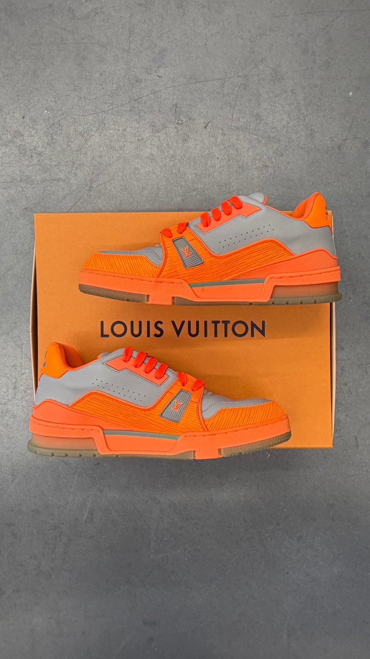 LOUIS VUITTON TRAINER SNEAKER - BRIGHT ORANGE/GREY