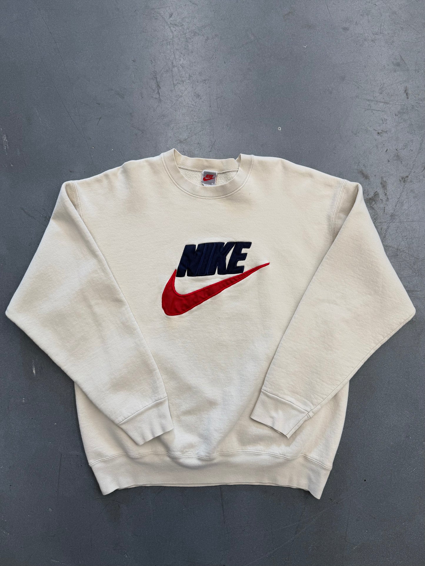 90'S NIKE BOOTLEG EMBROIDERED NYLON-PATCH CREWNECK (GRAY NIKE TAG WITH RED SWOOSH)