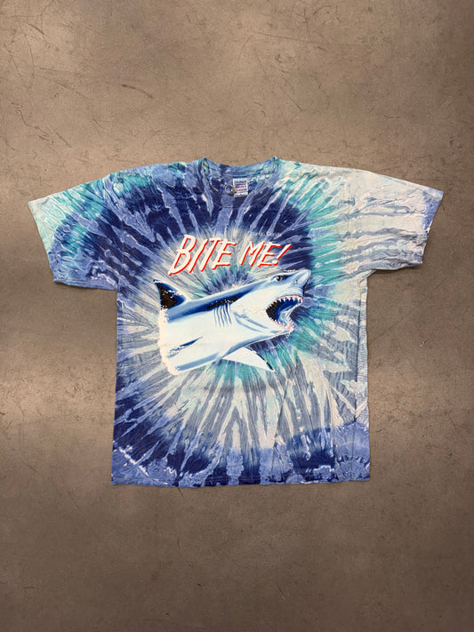 90S ORLANDO, FLORIDA "BITE ME!" GREAT WHITE SHARK TIE-DYE TEE (GILDAN TAG)