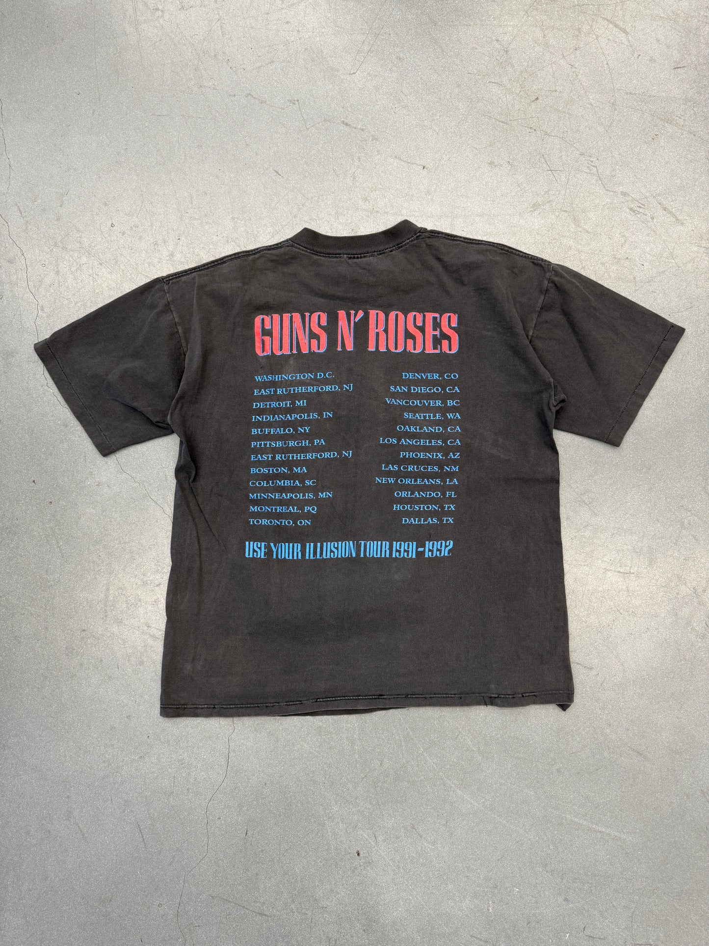 1992 GUNS N' ROSES USE YOUR ILLUSION TOUR TEE (BROCKUM TAG)
