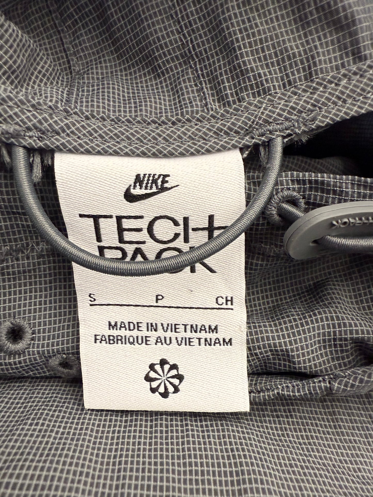 NIKE TECH PACK WOVEN PULLOVER HOODIE