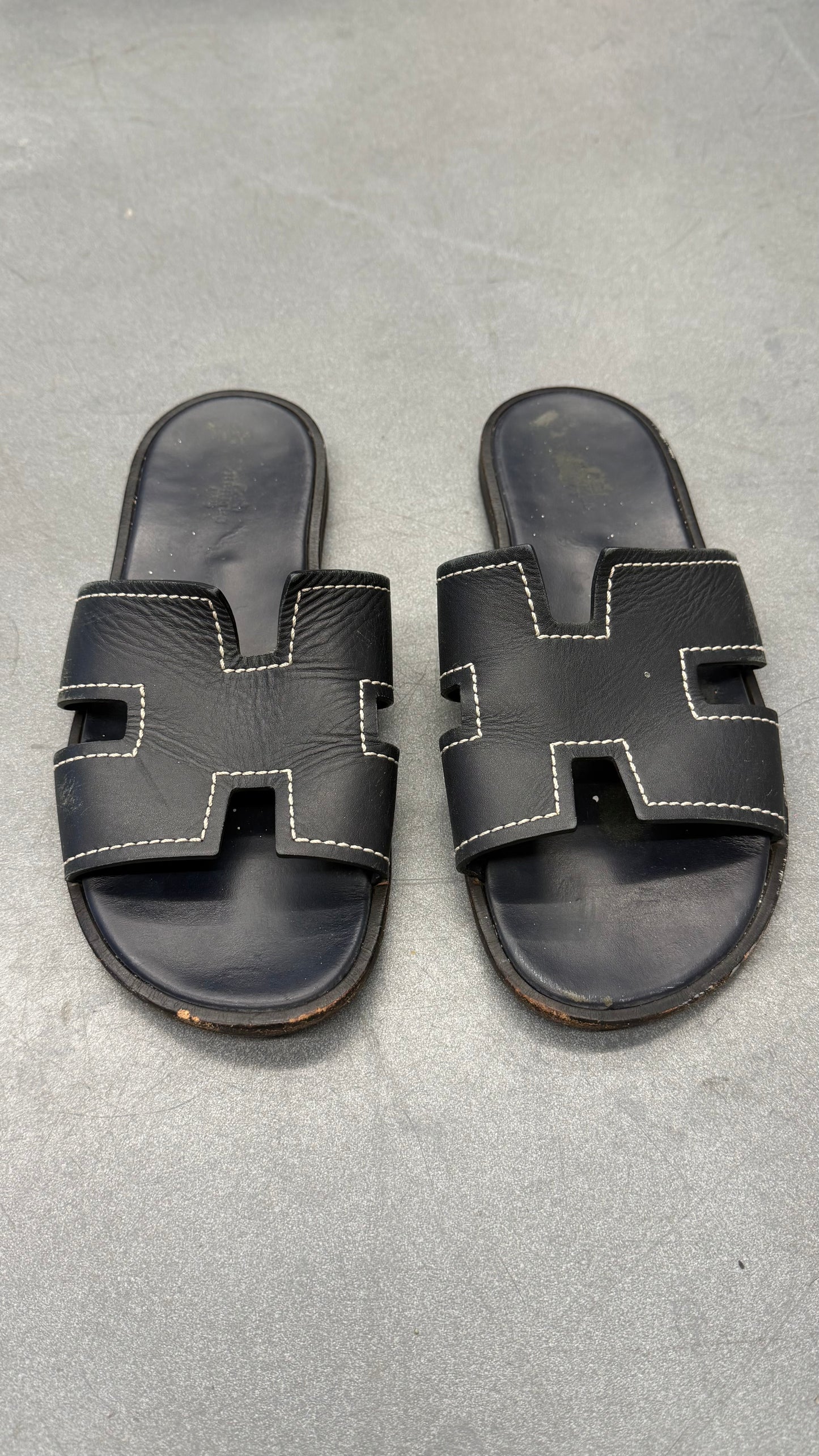 HERMES ORAN SANDAL - BLACK