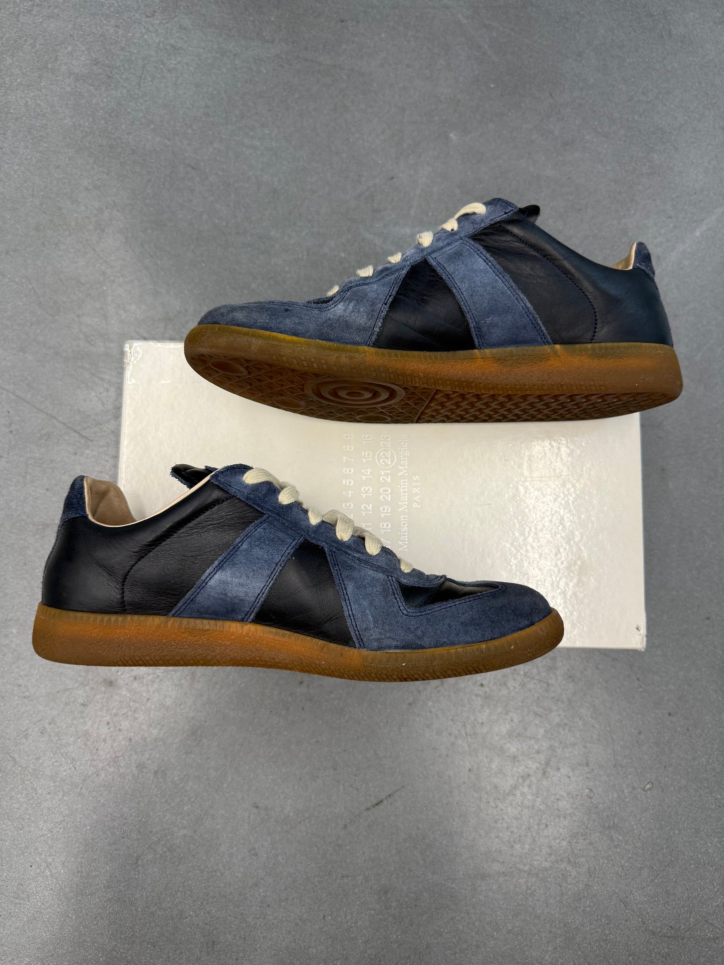 SIZE 41 MAISON MARGIELA REPLICA SNEAKER - NAVY BLUE (PRE-OWNED WITH BOX)