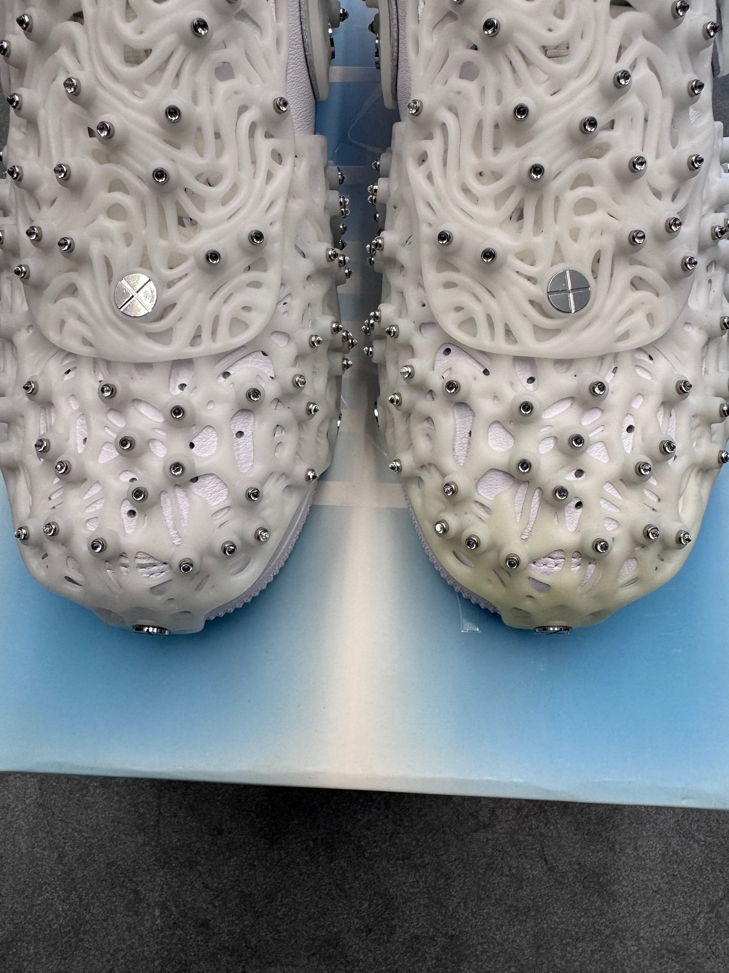 SIZE 9W NIKE AIR FORCE 1 LOW SWARVOSKI RETROFLECTIVE CRYSTAL WHITE (2021) (NEW WITH BOX) (CC)