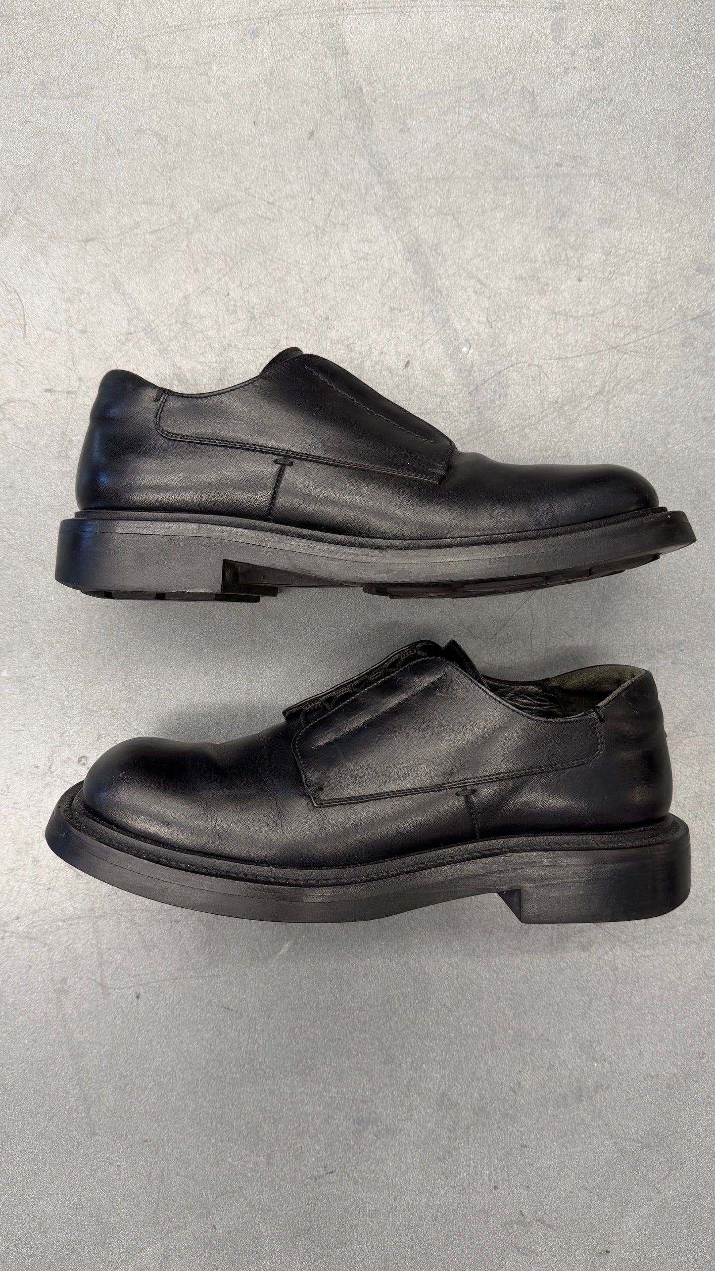 PRADA LEATHER OXFORD LACE UP LOAFERS (NO BOX)