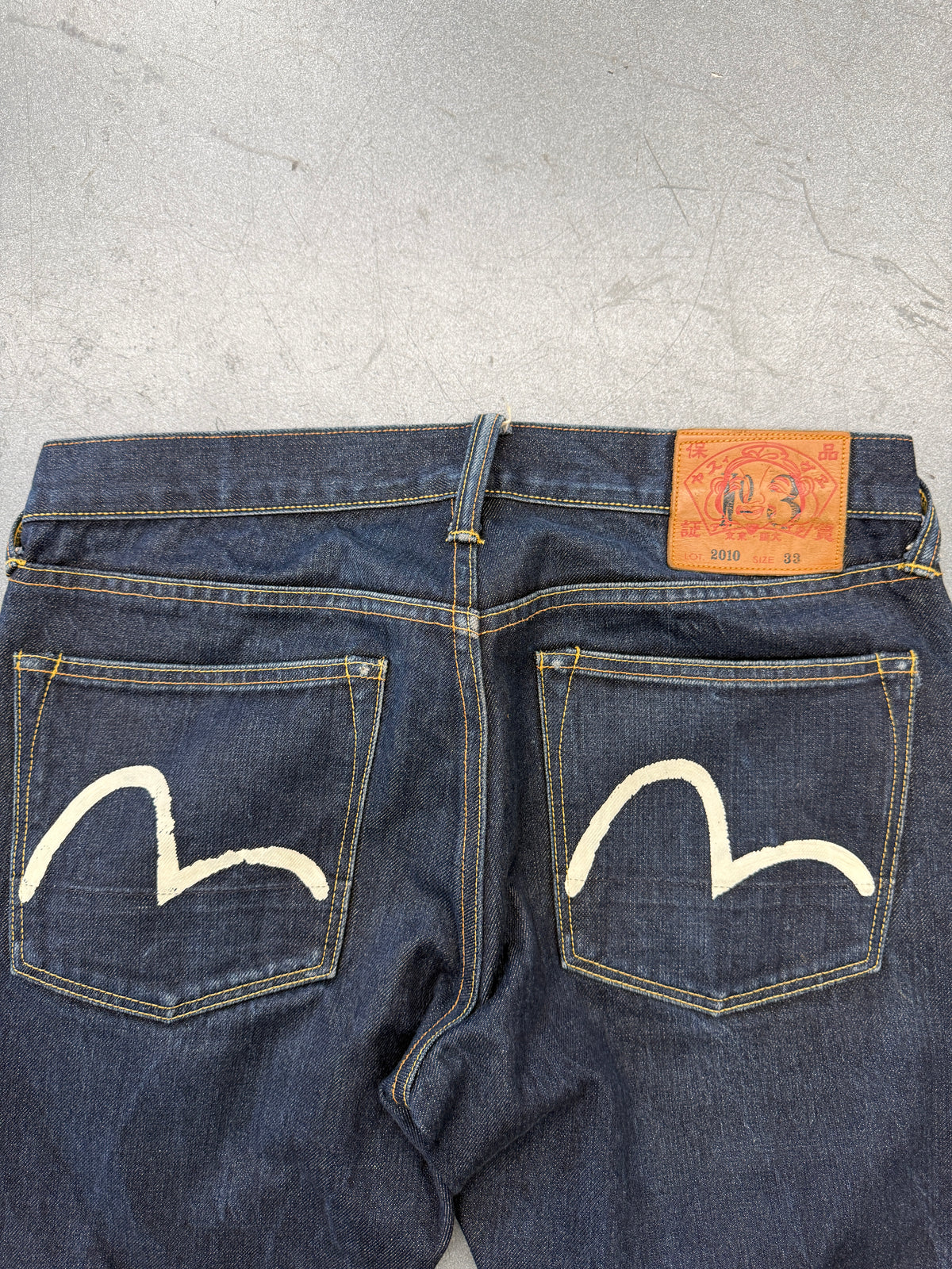2010 EVISU DIACOCK LOGO POCKET DARK INDIGO JEANS