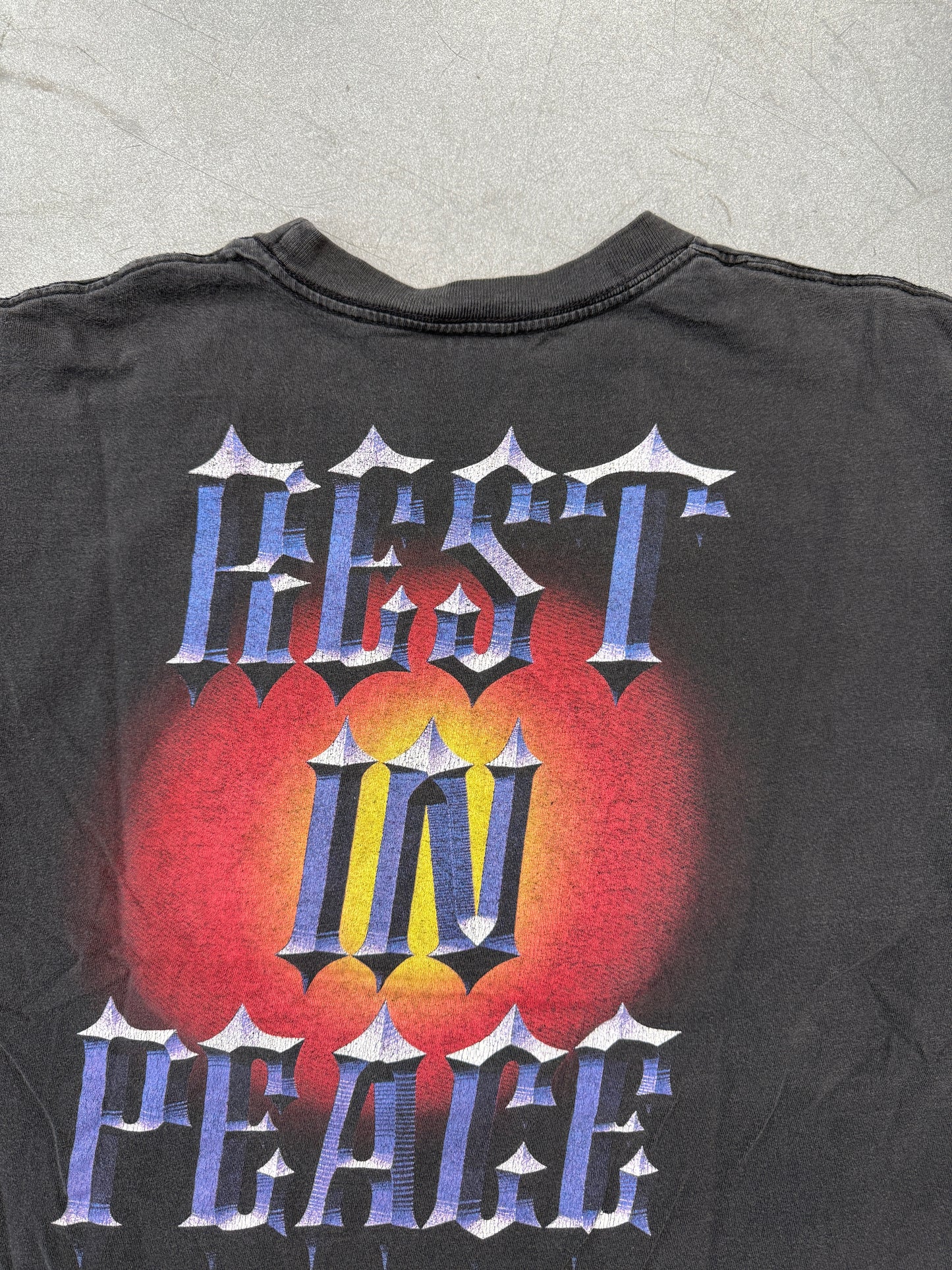 1998 WWF UNDERTAKER THE TRUTH SHALL BE TOLD REST IN PEACE TEE (TOUR CHAMP TAG)