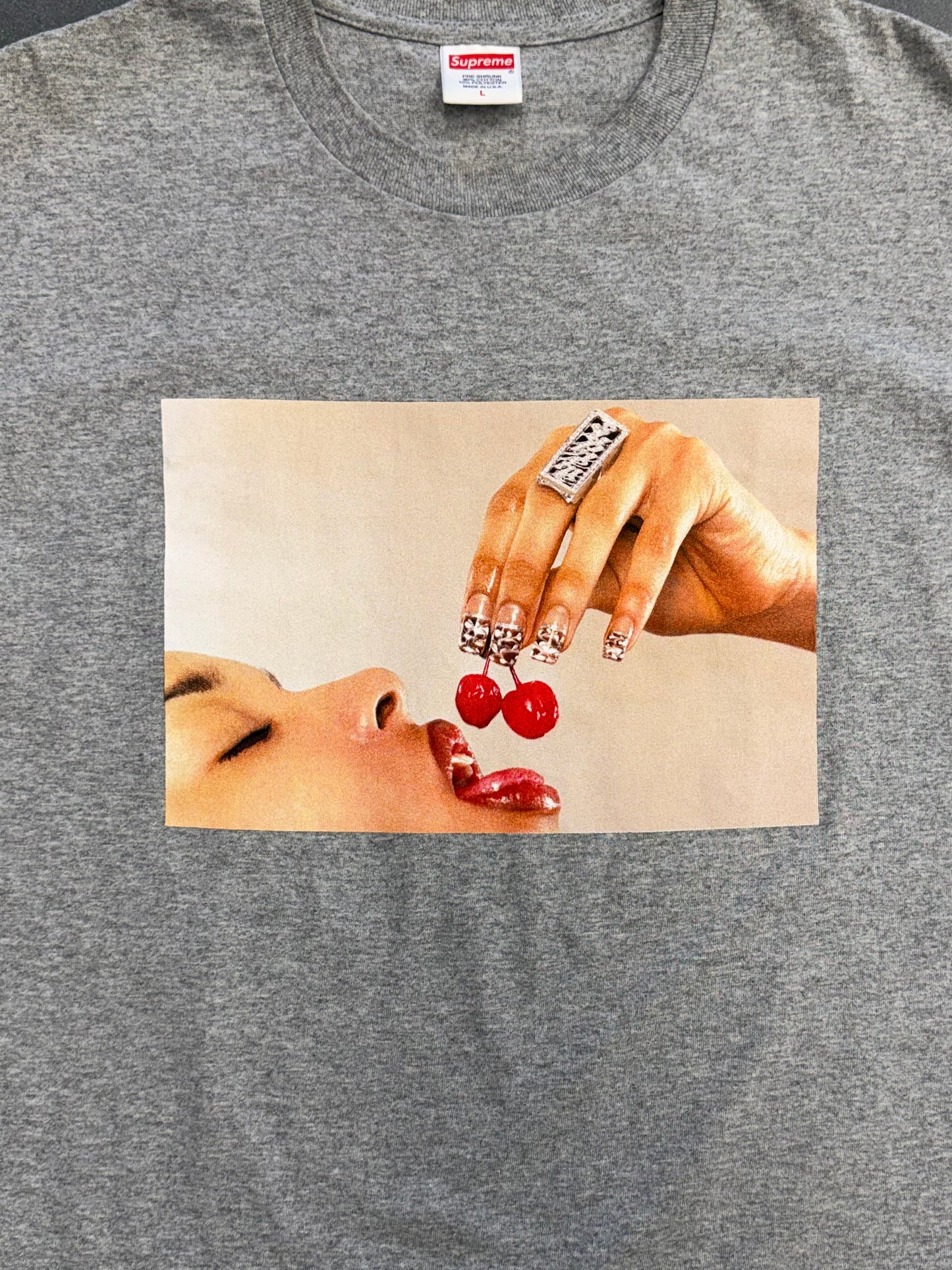 SS20 SUPREME CHERRIES TEE - HEATHER GREY