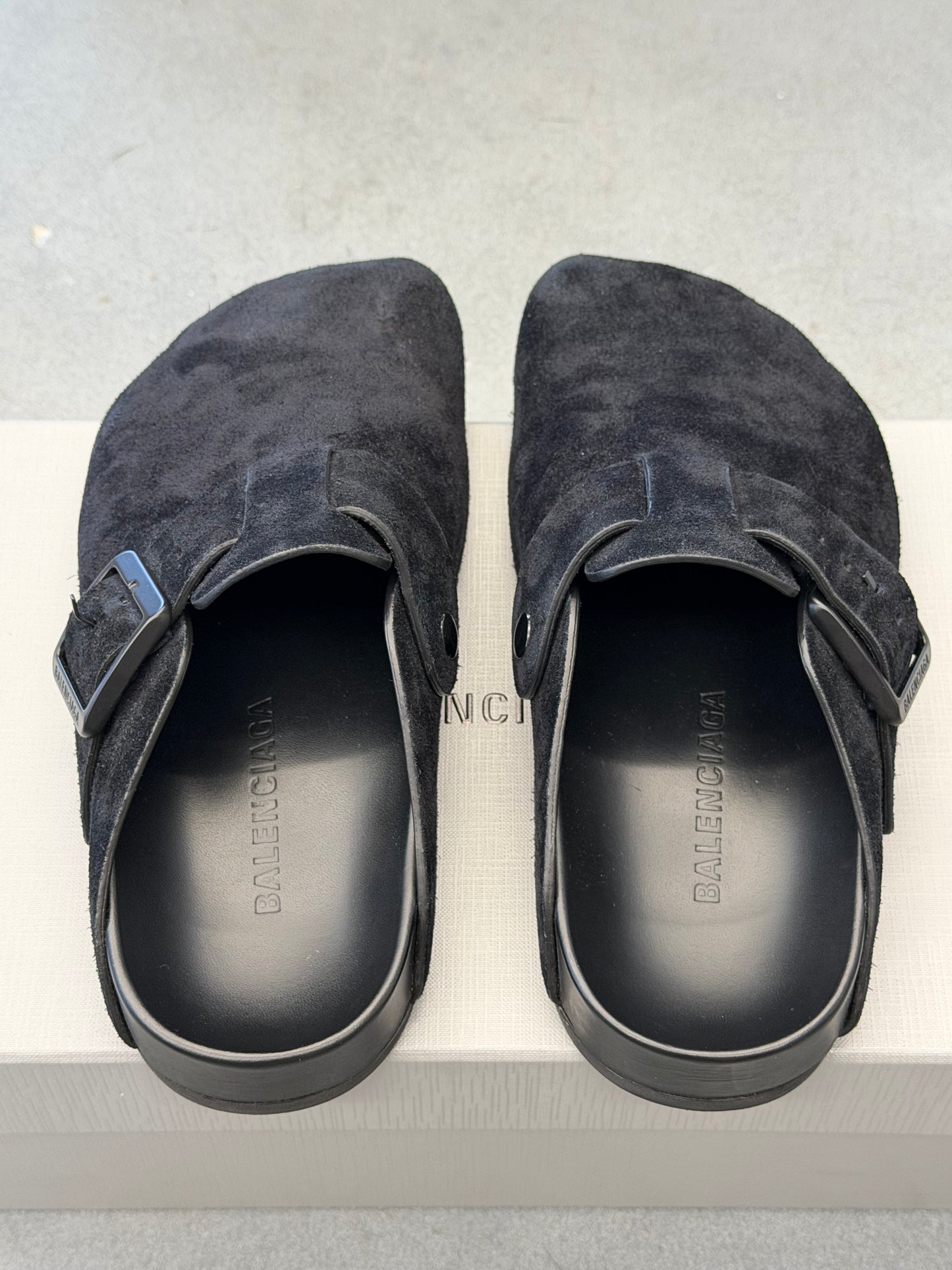 BALENCIAGA SUNDAY SUEDE MULE - BLACK (W/BOX)