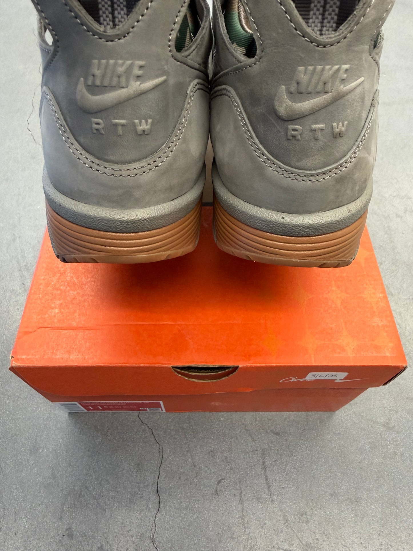 2024 SIZE 11.5 NIKE AIR TRAINER HUARACHE CORTEIZ GULLY GREY (W/BOX)