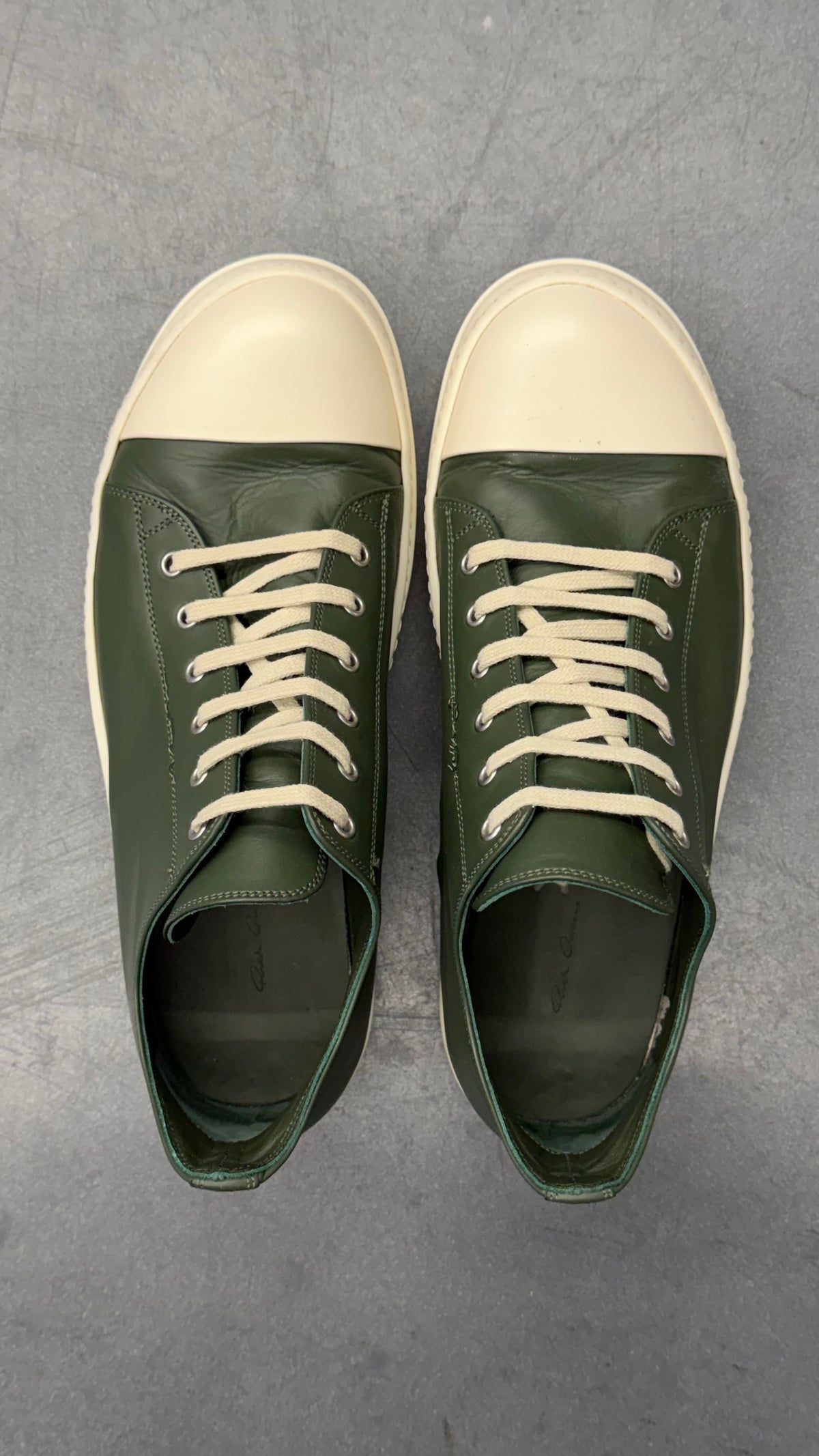 RICK OWENS LOW RAMONE LEATHER SNEAKERS - MOSS