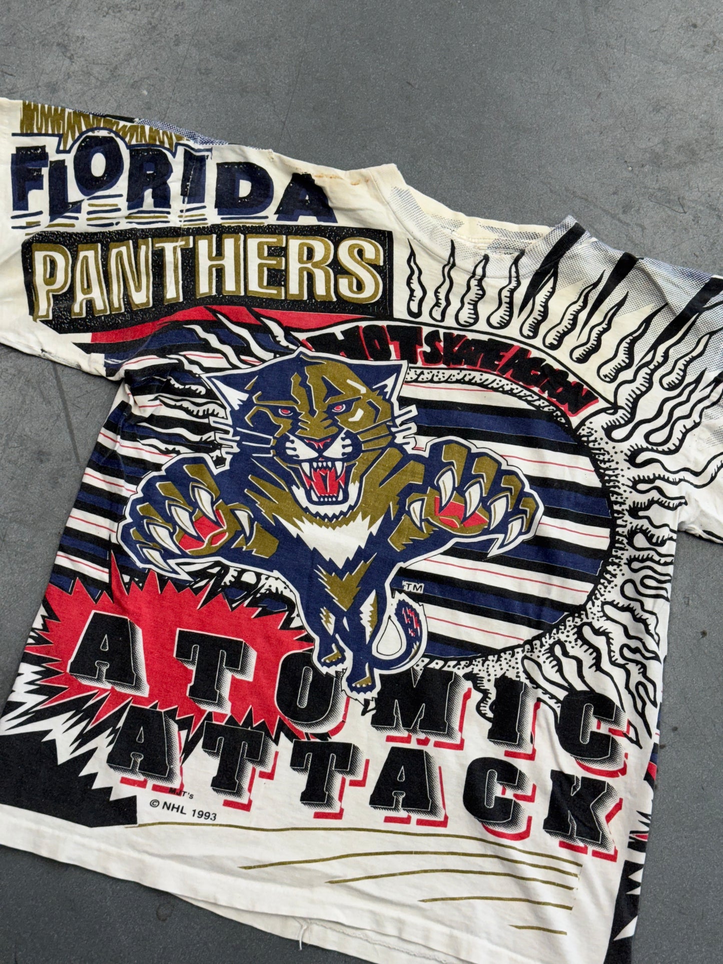 1993 FLORIDA PANTHERS ATOMIC ATTACK MAGIC JOHNSON TEE (FADED TAG)