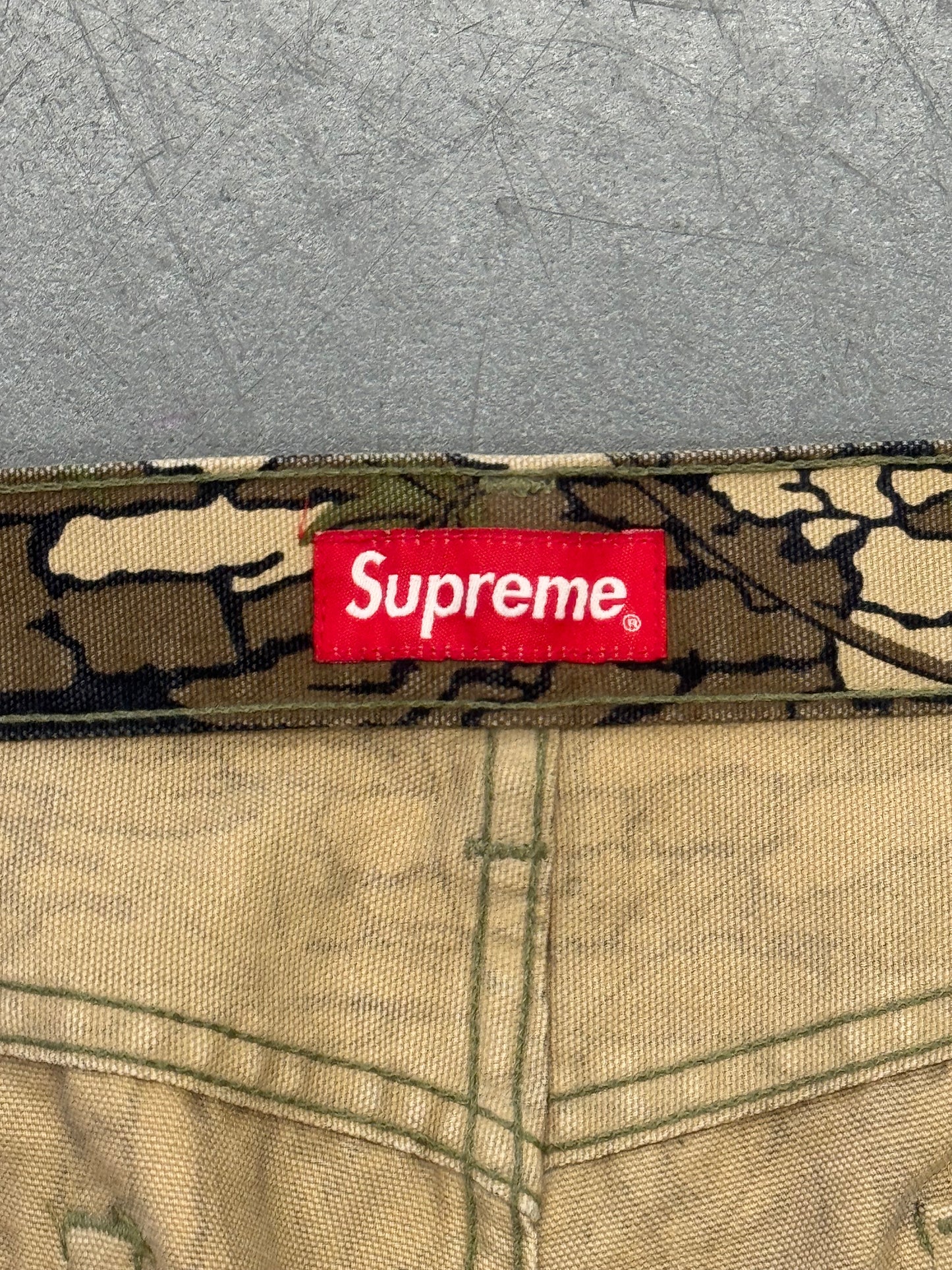 FW13 SUPREME X LEVI'S TREE BARK CAMO JEANS - 36X34