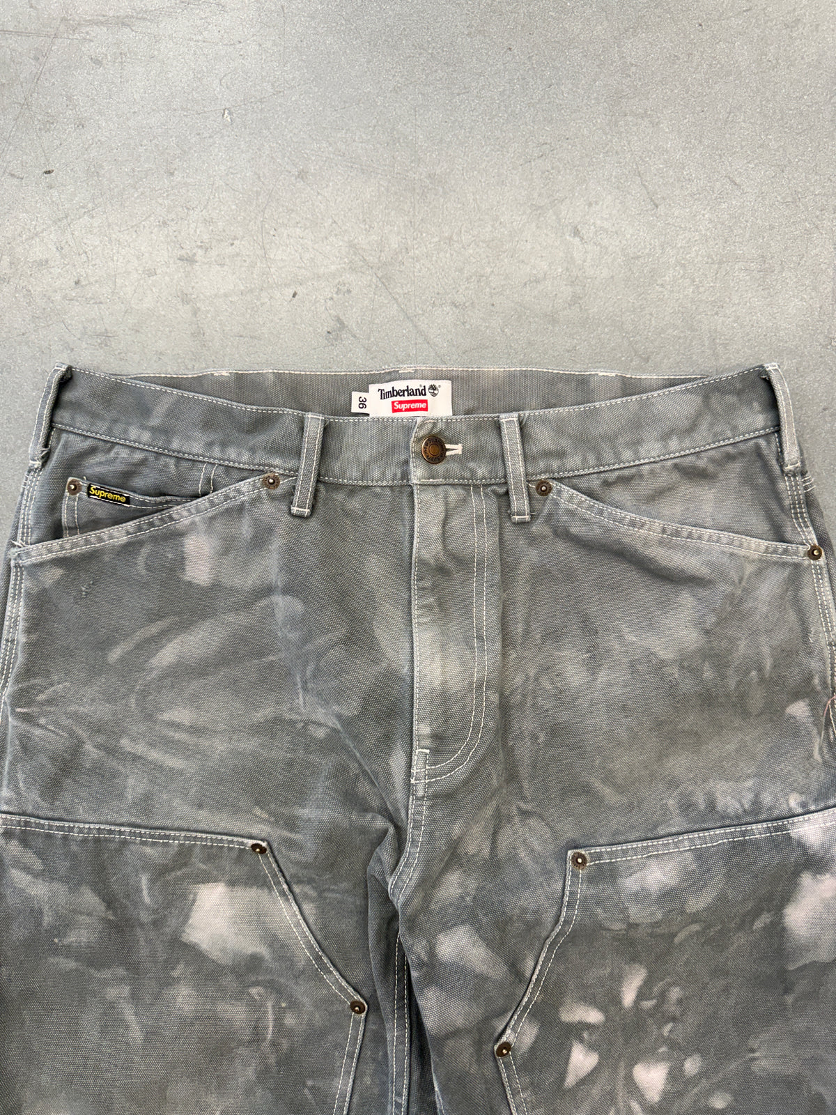 SS21 SUPREME TIMBERLAND DOUBLE KNEE PAINTER DYED SHORTS (SAMPLE)