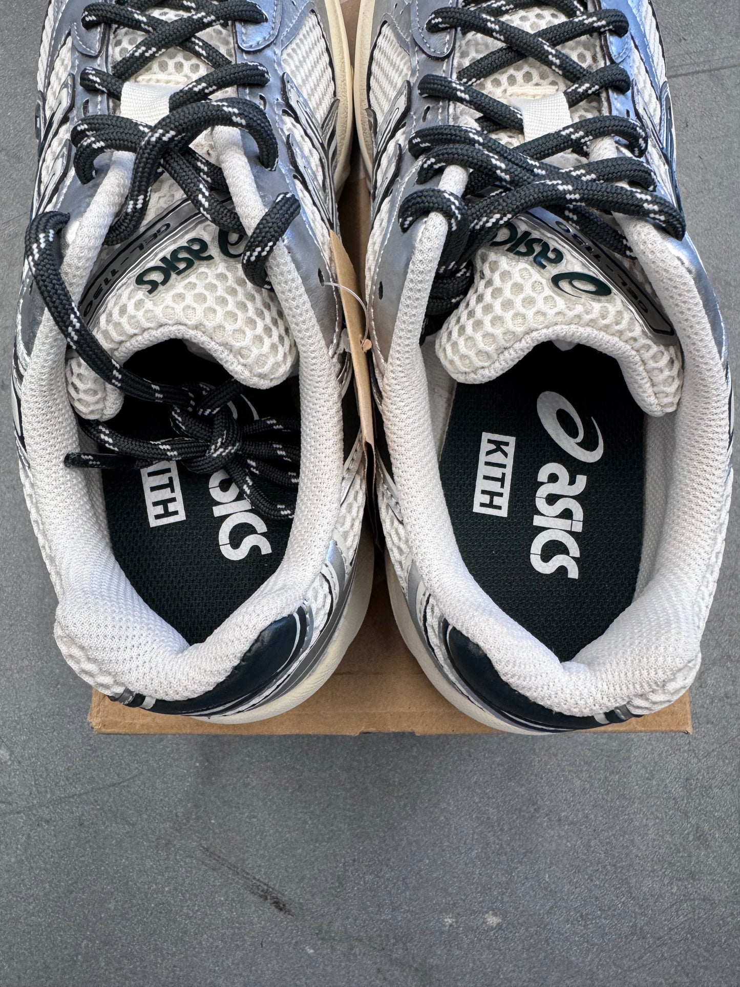 2024 SIZE 7 KITH ASICS GEL 1130 CREAM SCARAB (NEW WITH BOX)