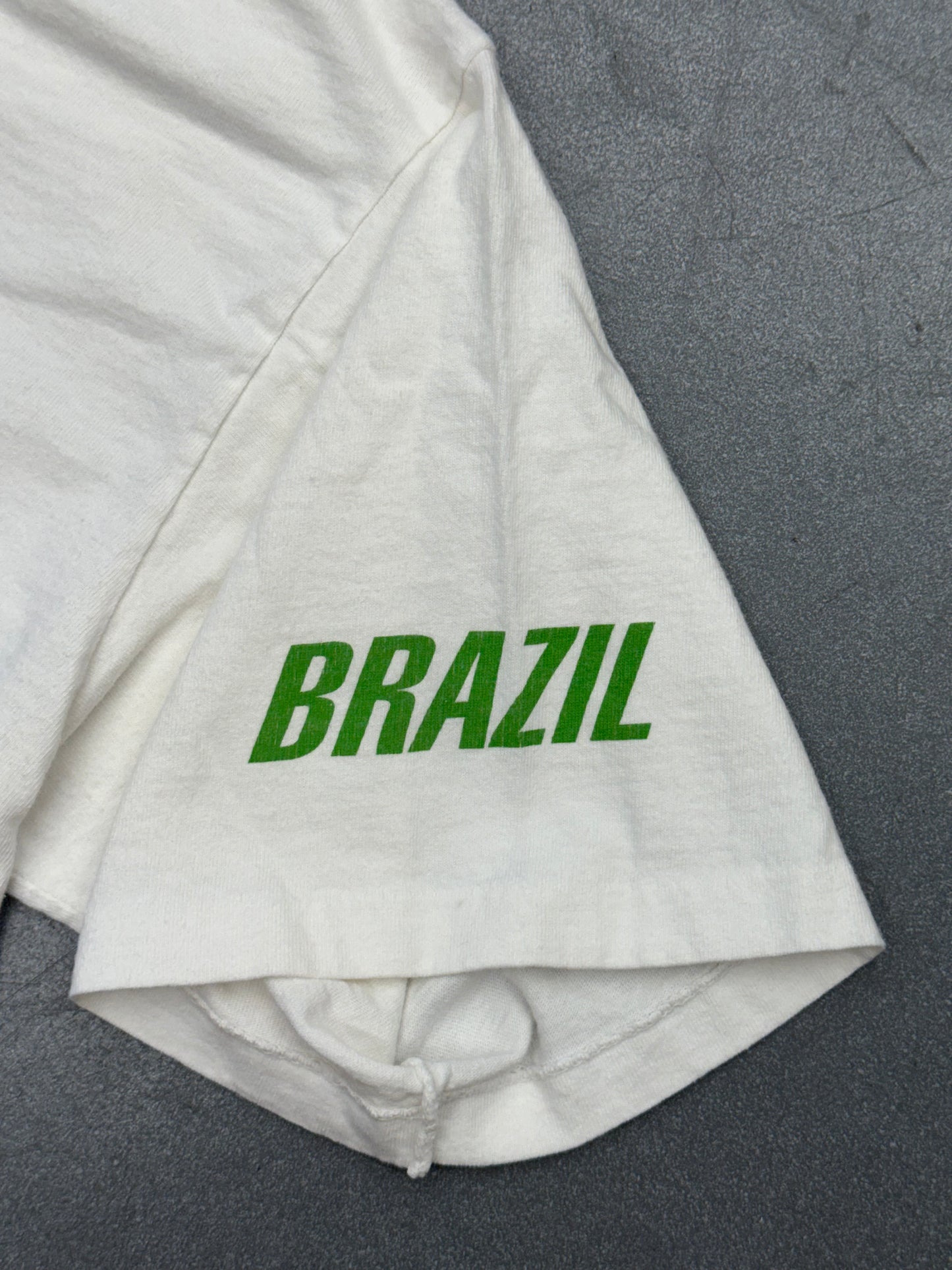 1999 FRANCE WORLD CUP BRAZIL SOCCER BALL TEE (OFFICIAL TAG)