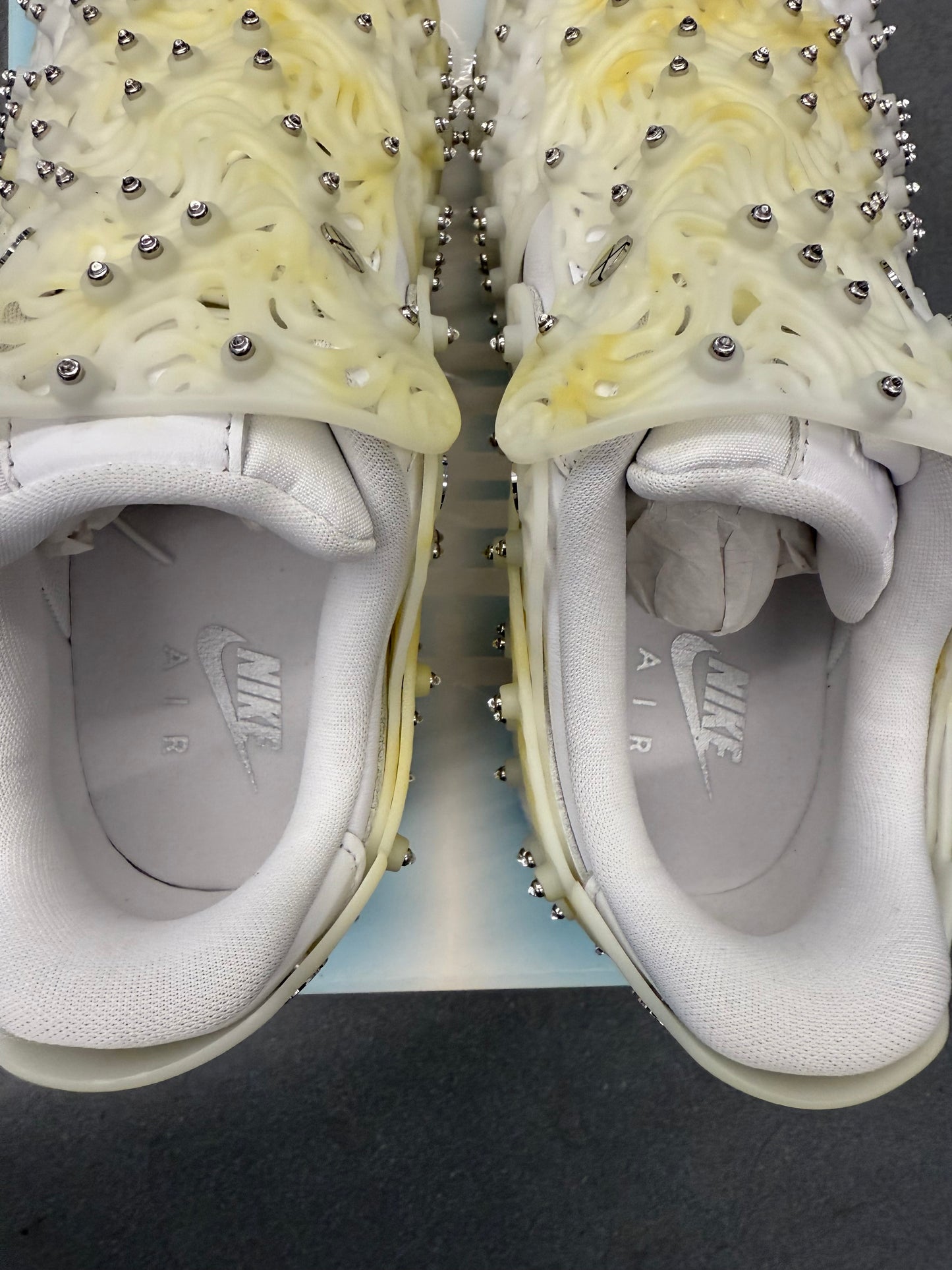 SIZE 9W NIKE AIR FORCE 1 LOW SWARVOSKI RETROFLECTIVE CRYSTAL WHITE (2021) (NEW WITH DEFECTS) (CC)