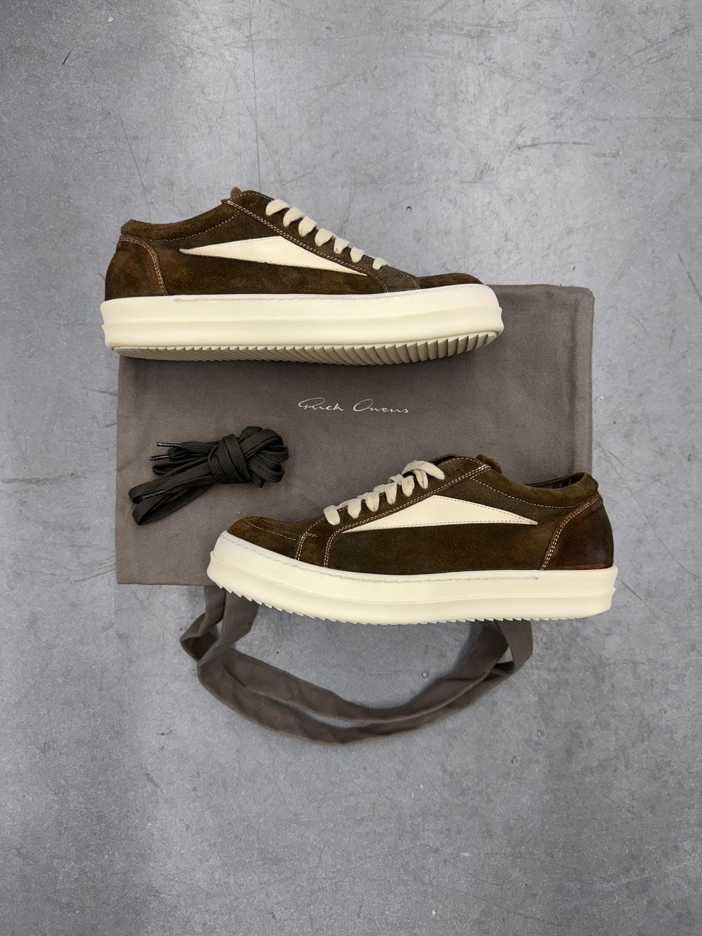 SIZE 41 RICK OWENS VINTAGE SNEAKS BROWN SUEDE (PRE-OWNED WITH BOX)