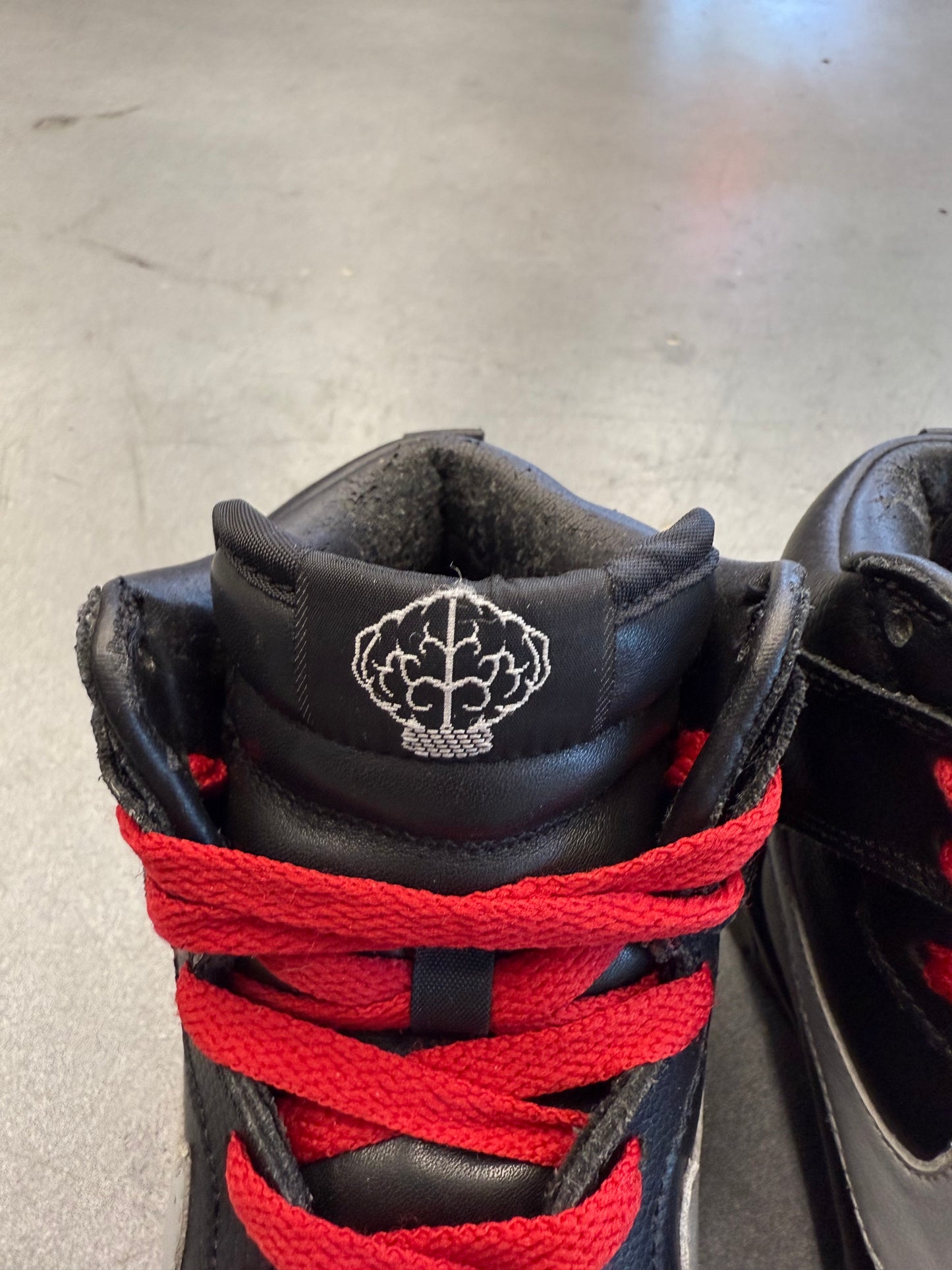 2004 SIZE 7.5 NIKE DUNK HIGH X PHARRELL WILLIAMS N.E.R.D. (PRE-OWNED WITH BOX)