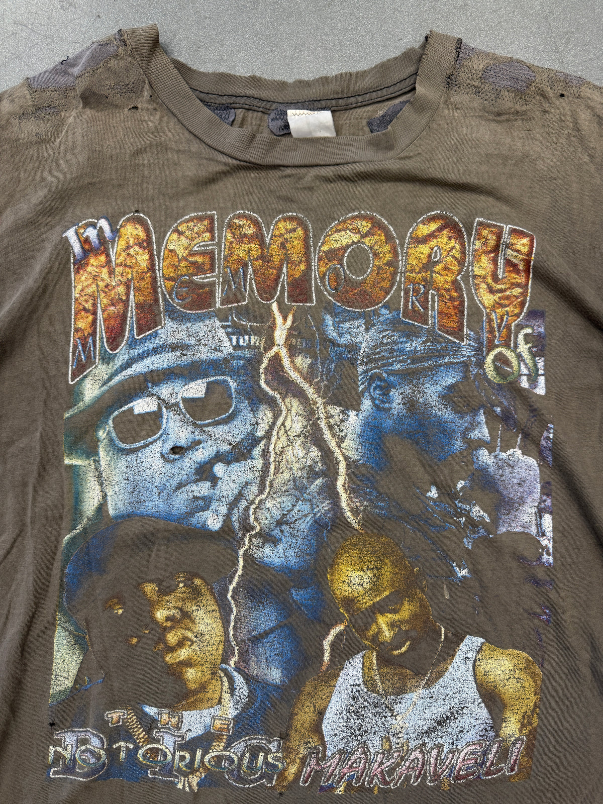 '90S IN MEMORY OF THE NOTORIOUS BIG MAKAVELI RAP REPAIRED TEE (FADED TAG)