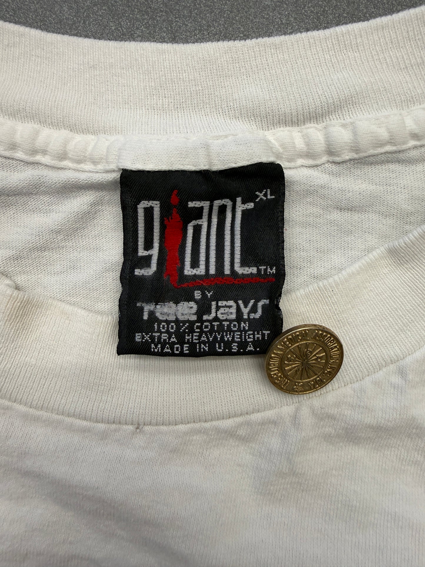 1990 RED HOT CHILI PEPPERS BAND MEMBERS STAR LOGO TEE (GIANT TAG)
