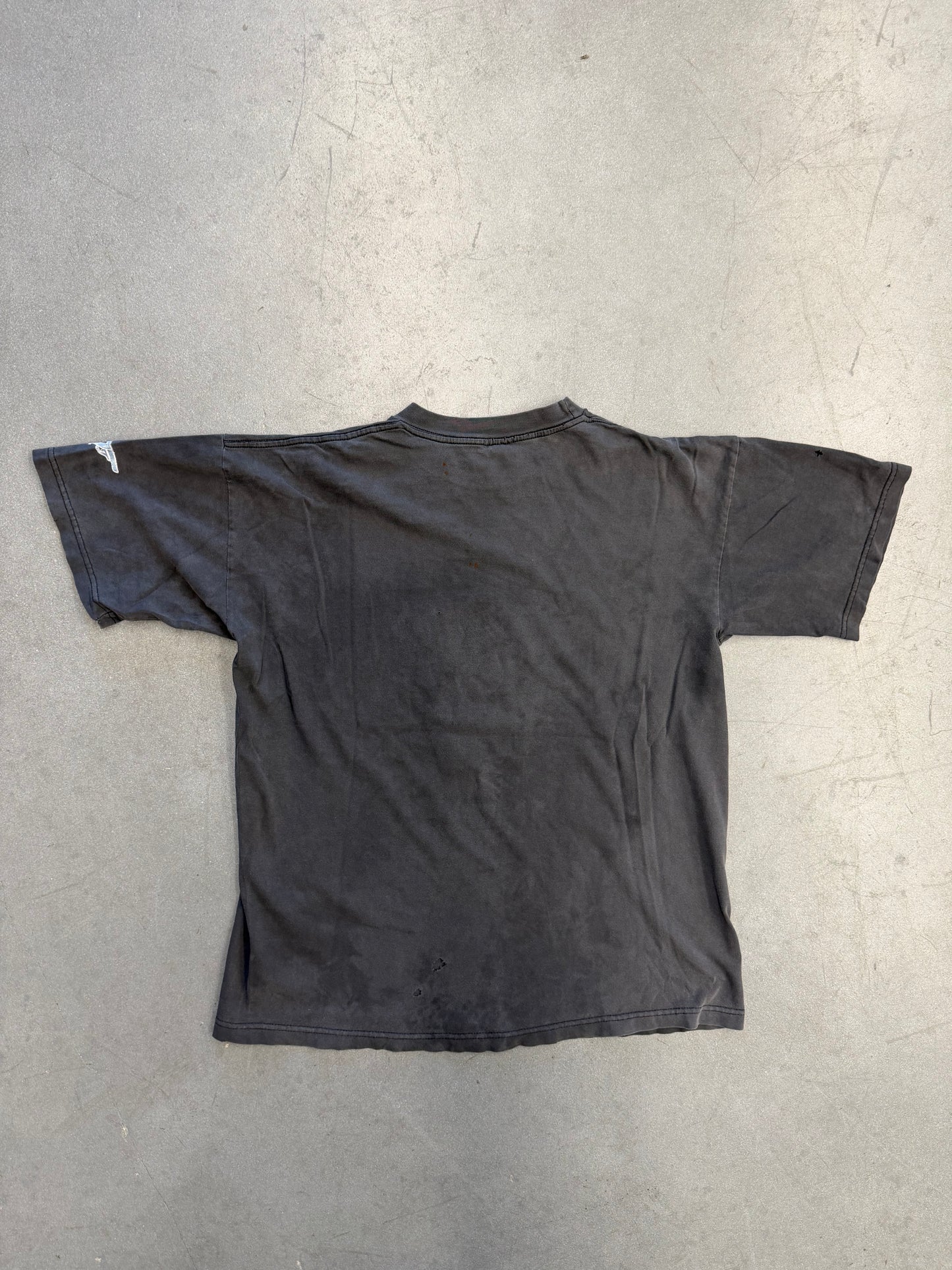 1999 007 THE WORLD IS NOT ENOUGH MOVIE TEE (FADED TAG)