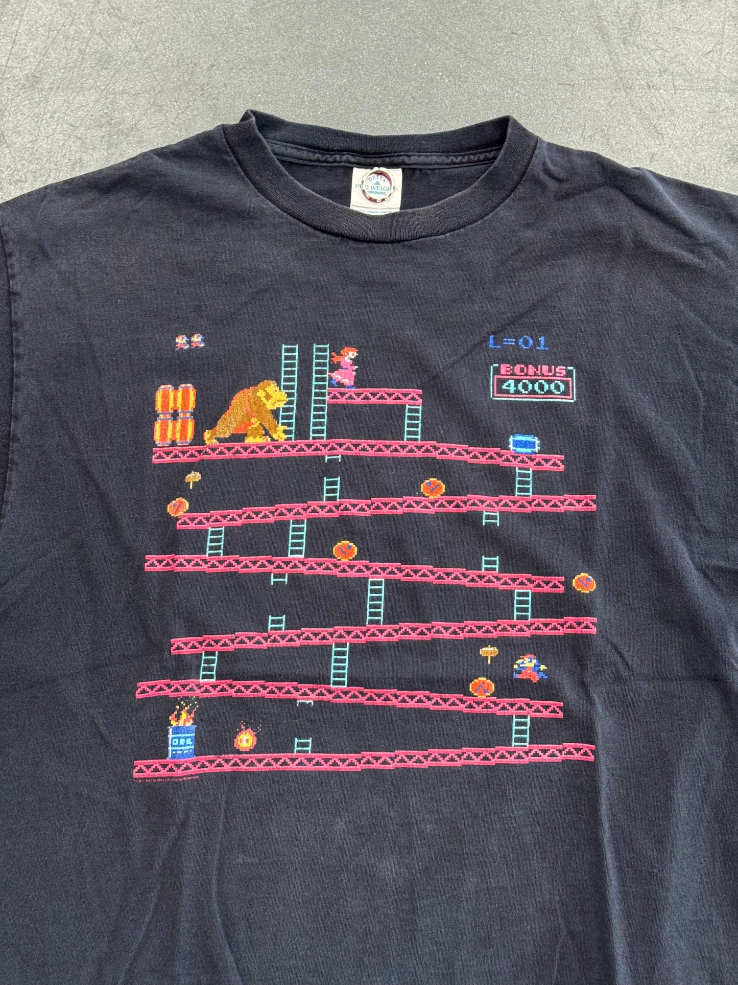 2006 NINTENDO DONKEY KONG TEE (DELTA PRO WEIGHT TAG)
