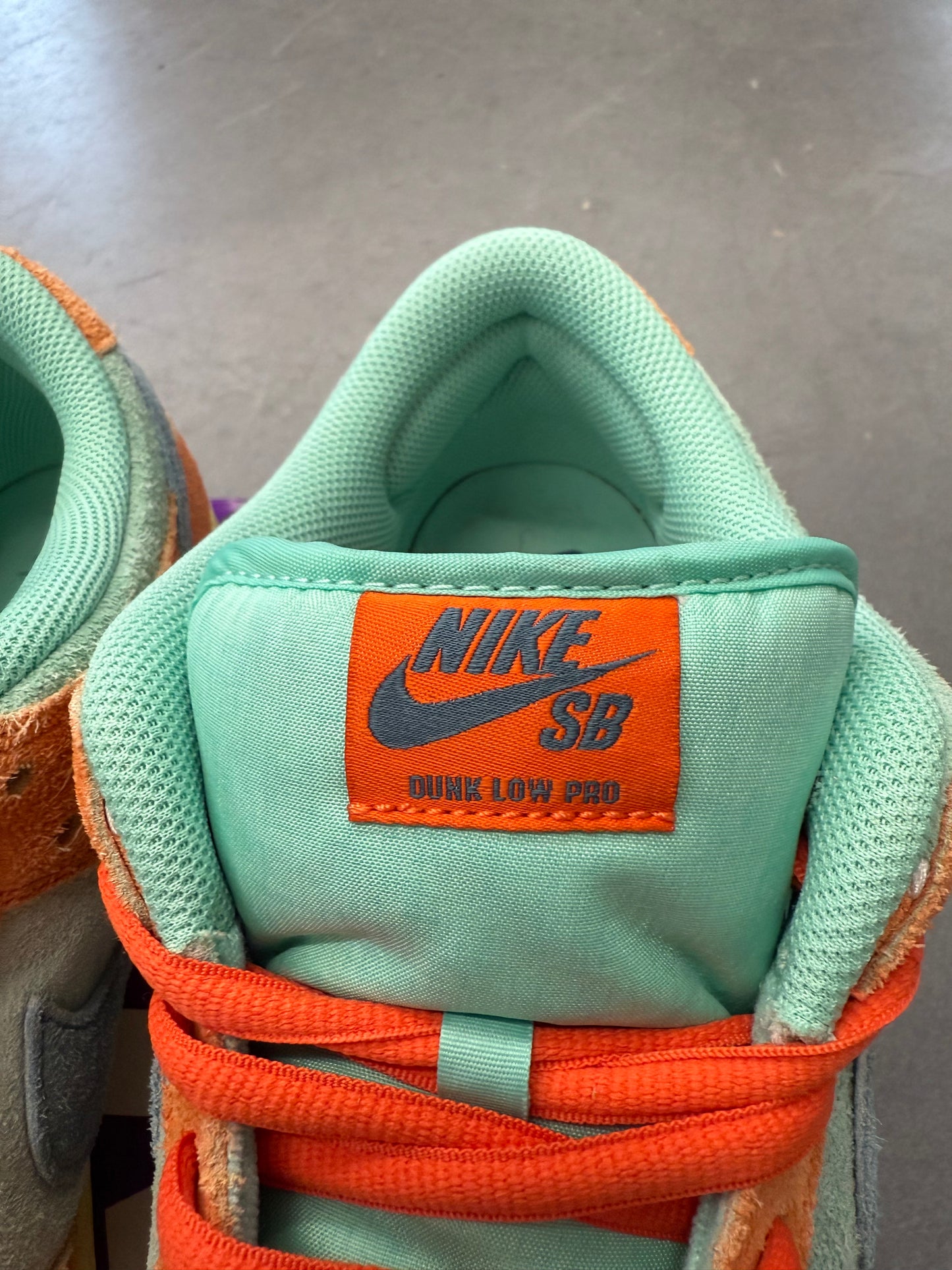 2023 SIZE 13 NIKE SB DUNK LOW ORANGE EMERALD RISE