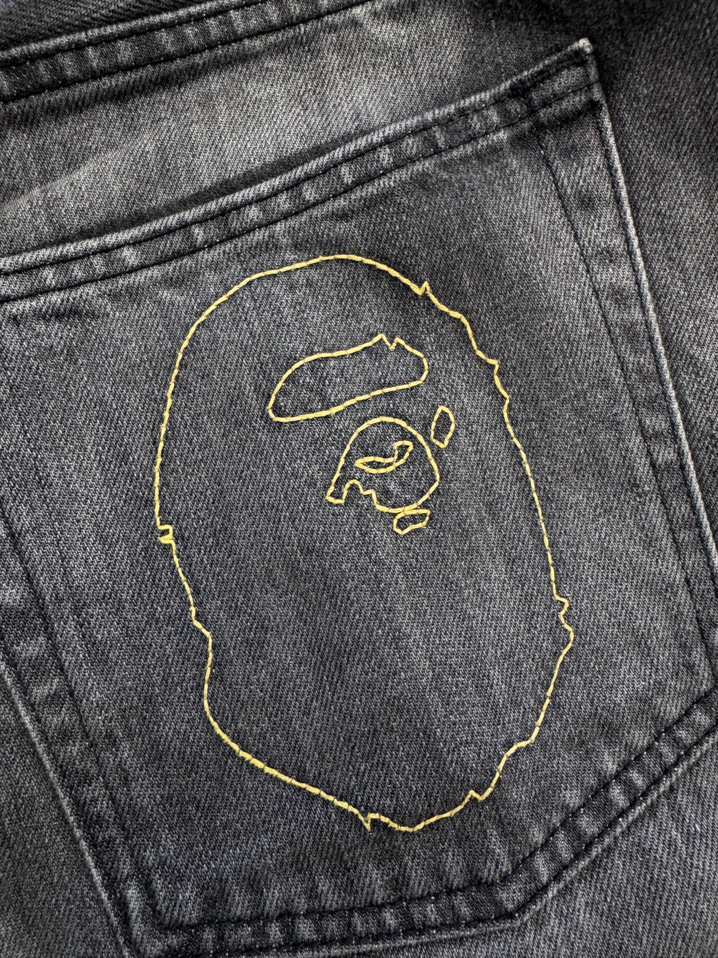 A BATHING APE BAPE HIGH TONE BLEACH REGULAR FIT DENIM PANTS MENS