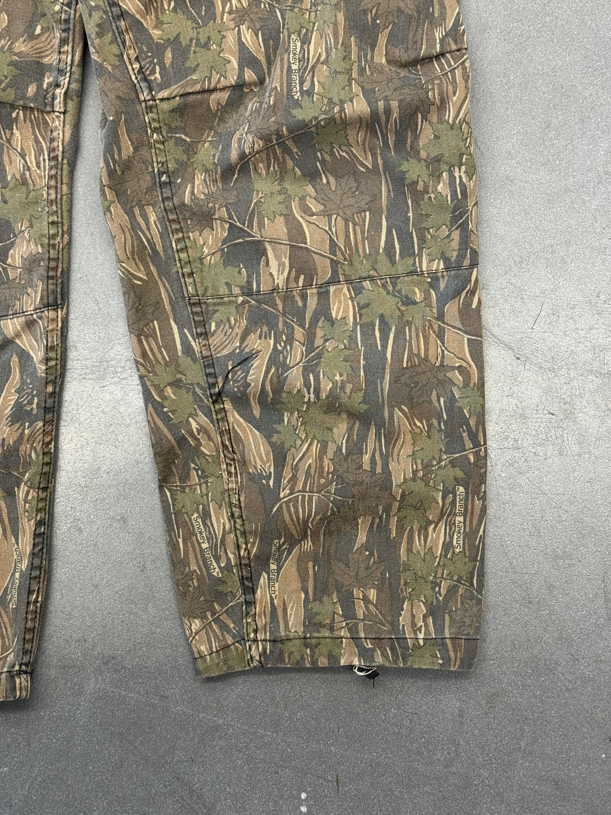 VINTAGE ROTHCO MILITARY DIVISION SMOKEY BRANCH CAMO CARGO PANTS