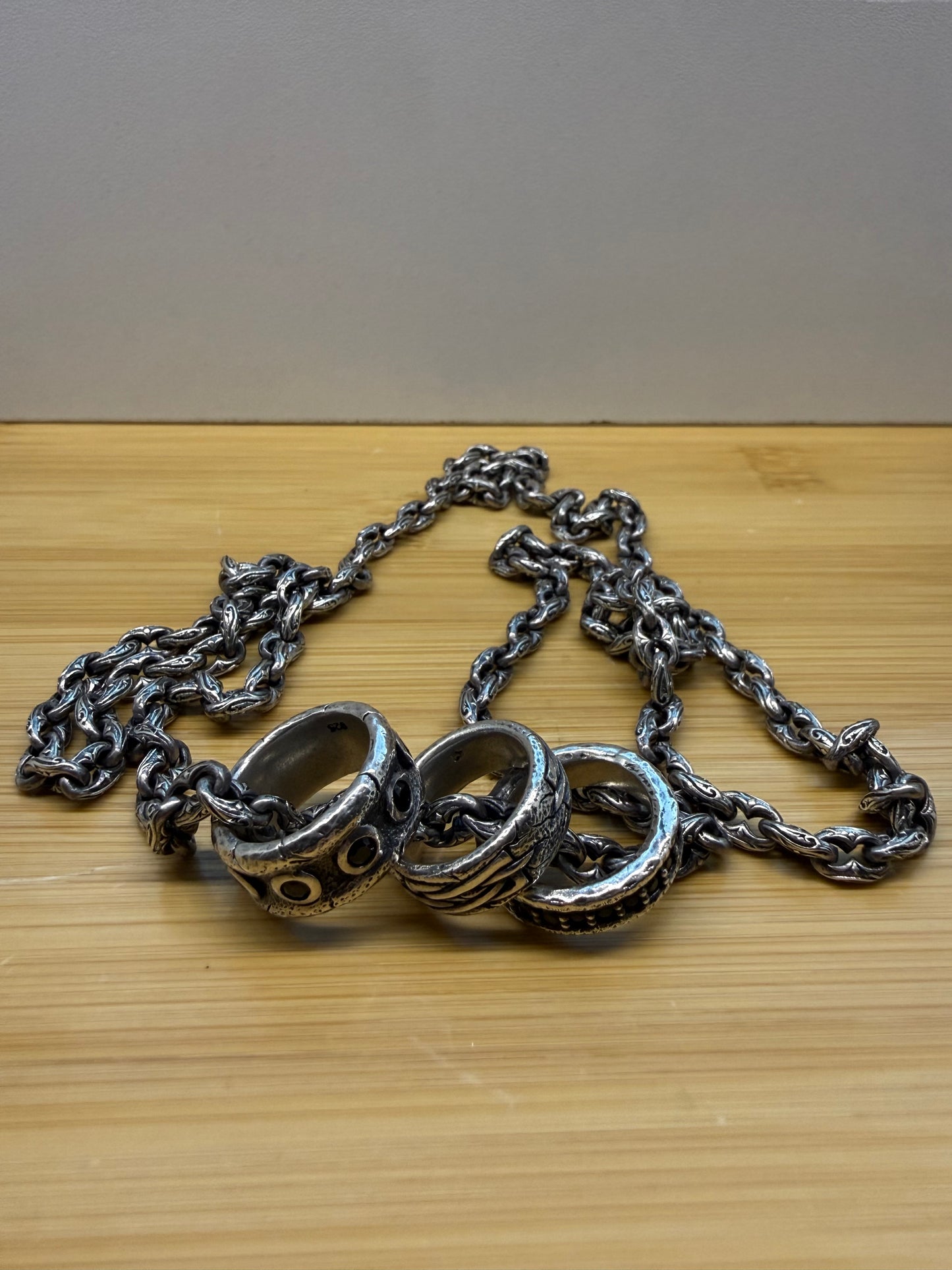 FANCY MARINER LINK SILVER NECKLACE WITH BLACK DIAMOND RINGS - 30"