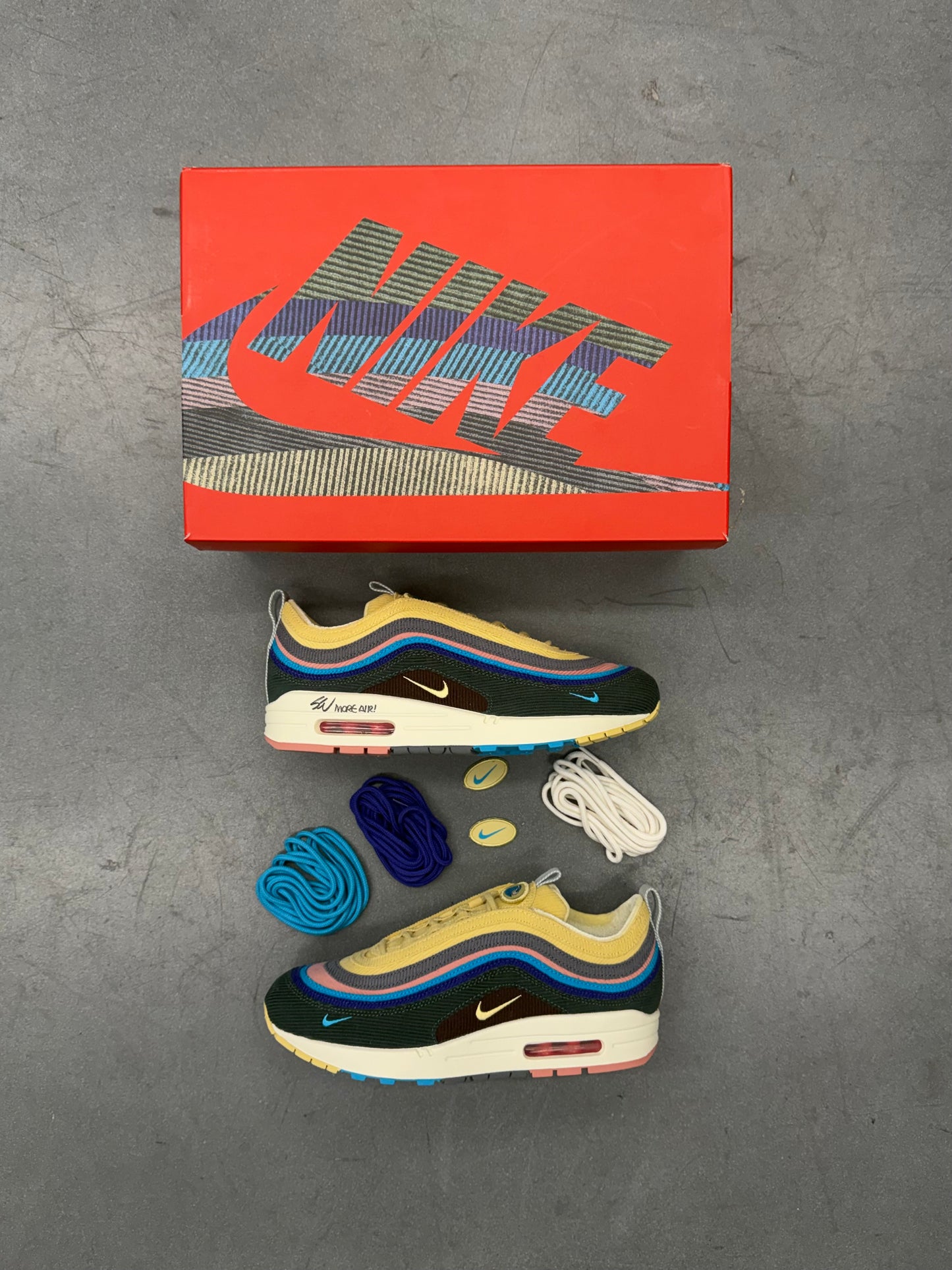 2017 NIKE AIR MAX 1/97 VF SEAN WOTHERSPOON (SIGNED PAIR)