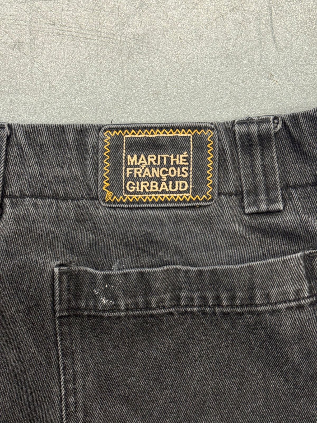 Y2K MARITHE FRANCOIS GIRBAUD SHUTTLE STRAP SHORTS - BLACK/BLACK