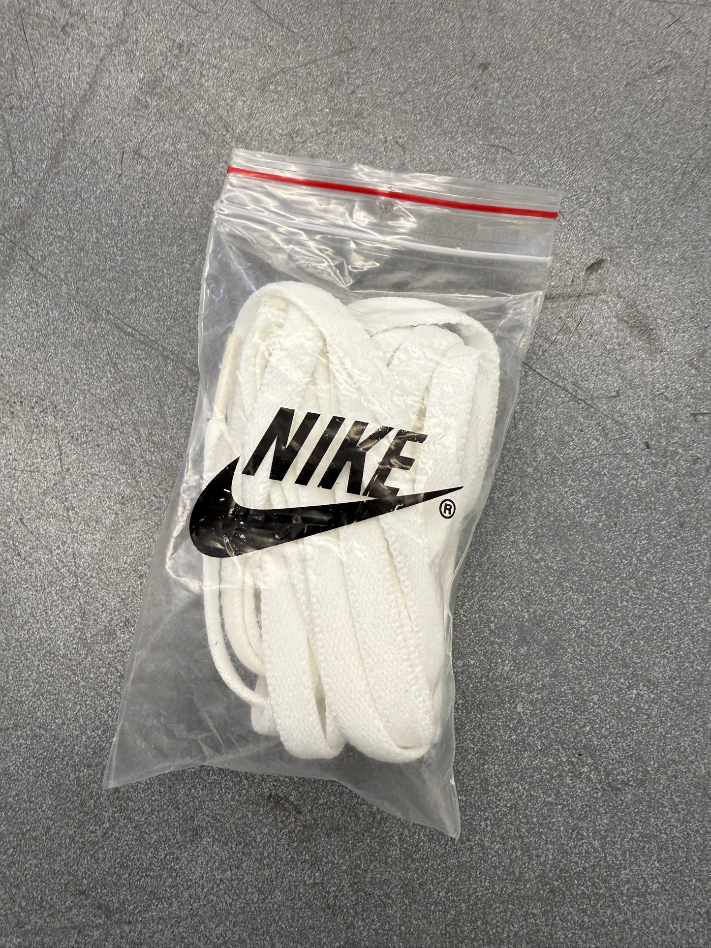 2002 GINO IANNUCCI 2 NIKE SB DUNK LOW (WITH BOX/REPLACEMENT SB INSOLES)