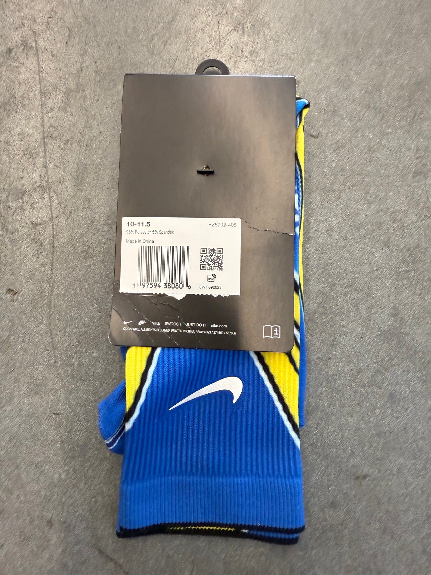 FW24 SUPREME NIKE SPARK CREW SOCKS BLUE YELLOW