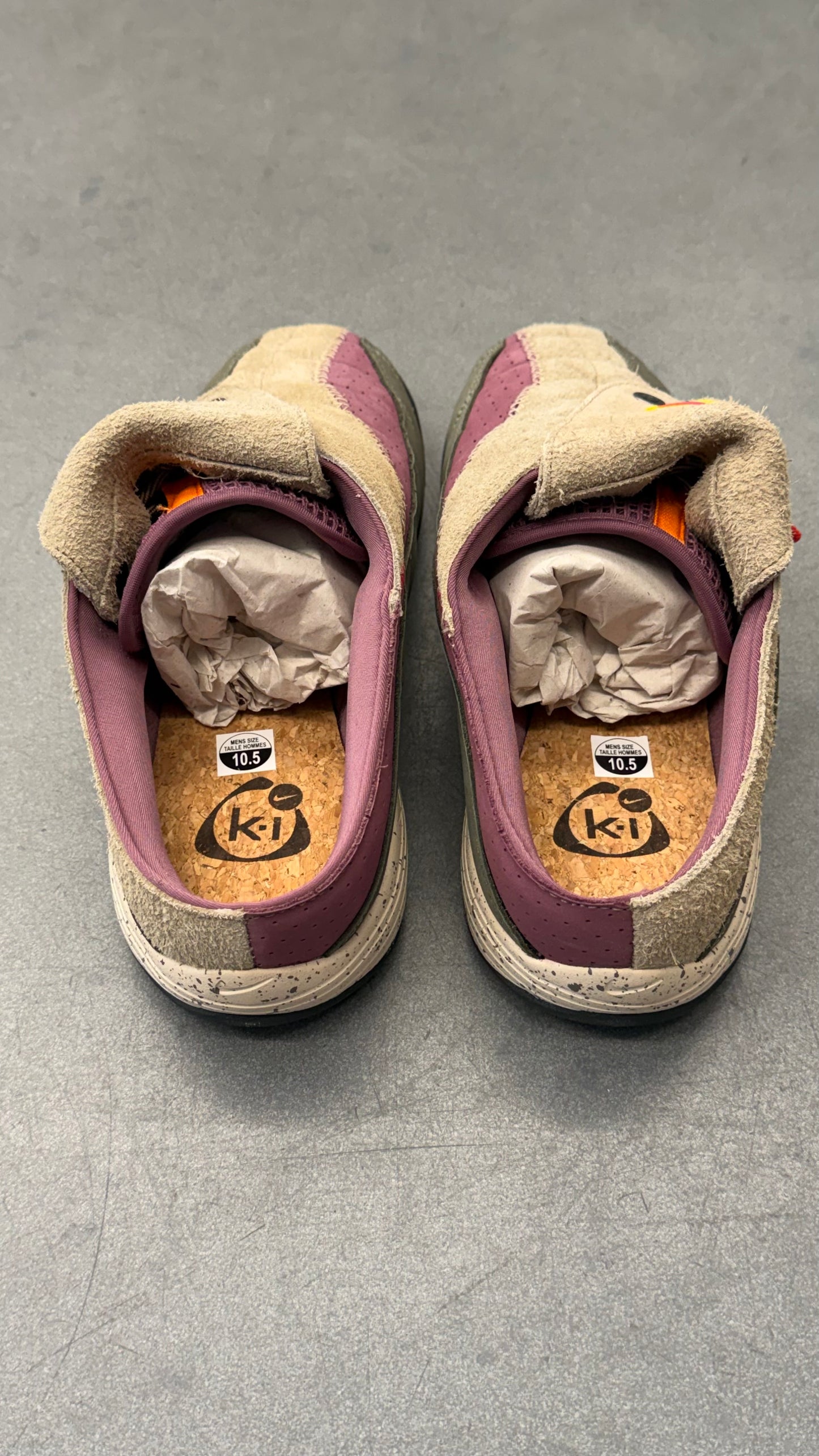 2026 NIKE TOTAL 90 MULE - KIDS OF IMMIGRANTS KHAKI