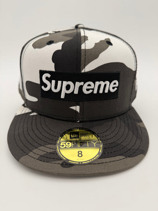 FW25 SUPREME MLB TEAMS BOX LOGO NEW ERA 59FIFTY FITTED CAP - YANKEES SNOW CAMO
