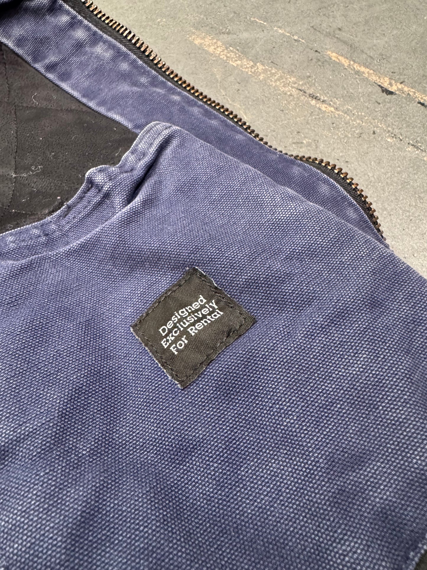 2000'S CARHARTT INSULATED CANVAS HOODIE - NAVY (37620 XL)