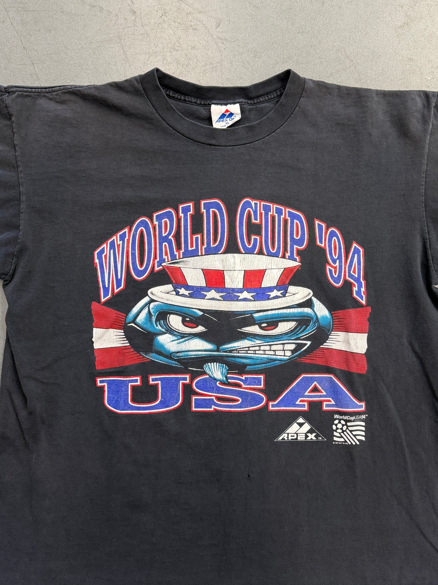 1991 WORLD CUP '94 USA SOCCER BALL FACE TEE (APEX ONE TAG)