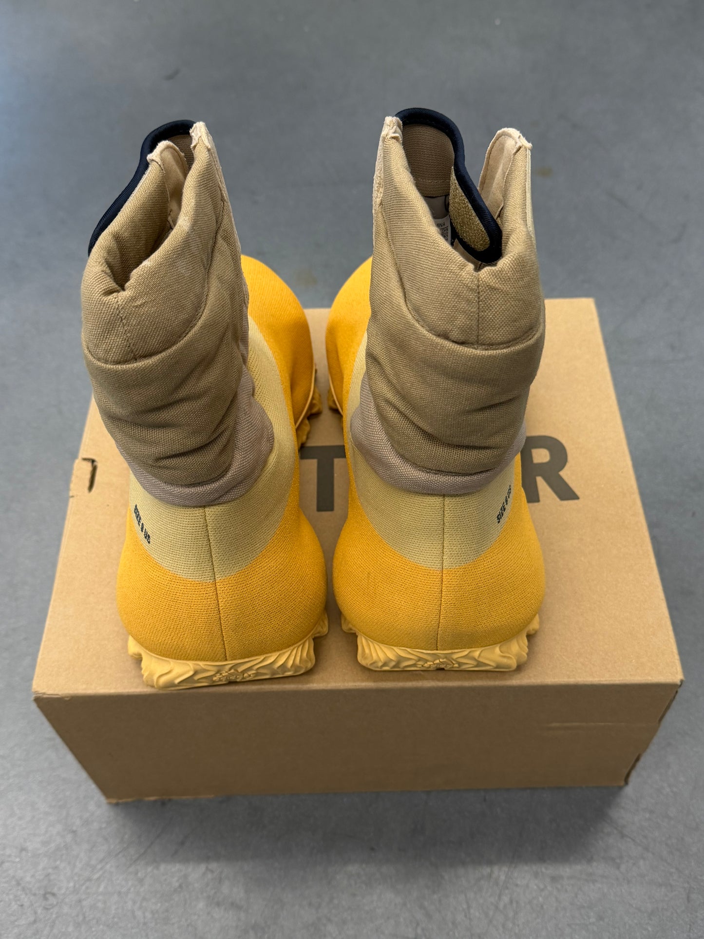 2021 ADIDAS YEEZY KNIT RNR BOOT - SULFUR (W/BOX)