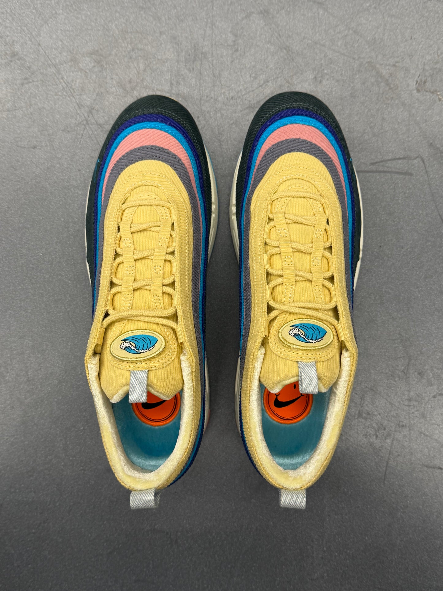 2017 NIKE AIR MAX 1/97 VF SEAN WOTHERSPOON (SIGNED PAIR)