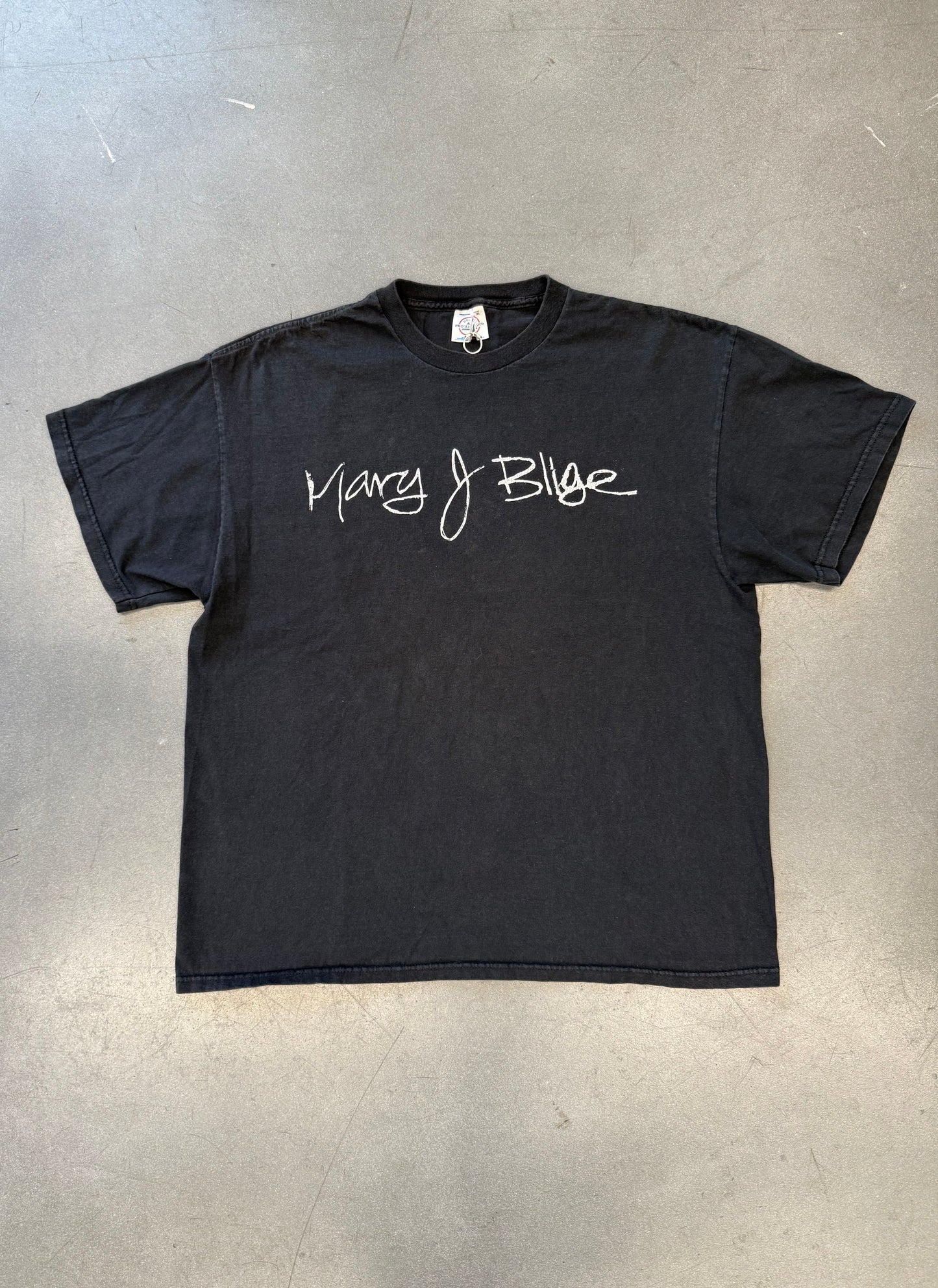 2001 MARY J BLIDGE SIGNATURE TEE (DELTA PRO WEIGHT TAG)