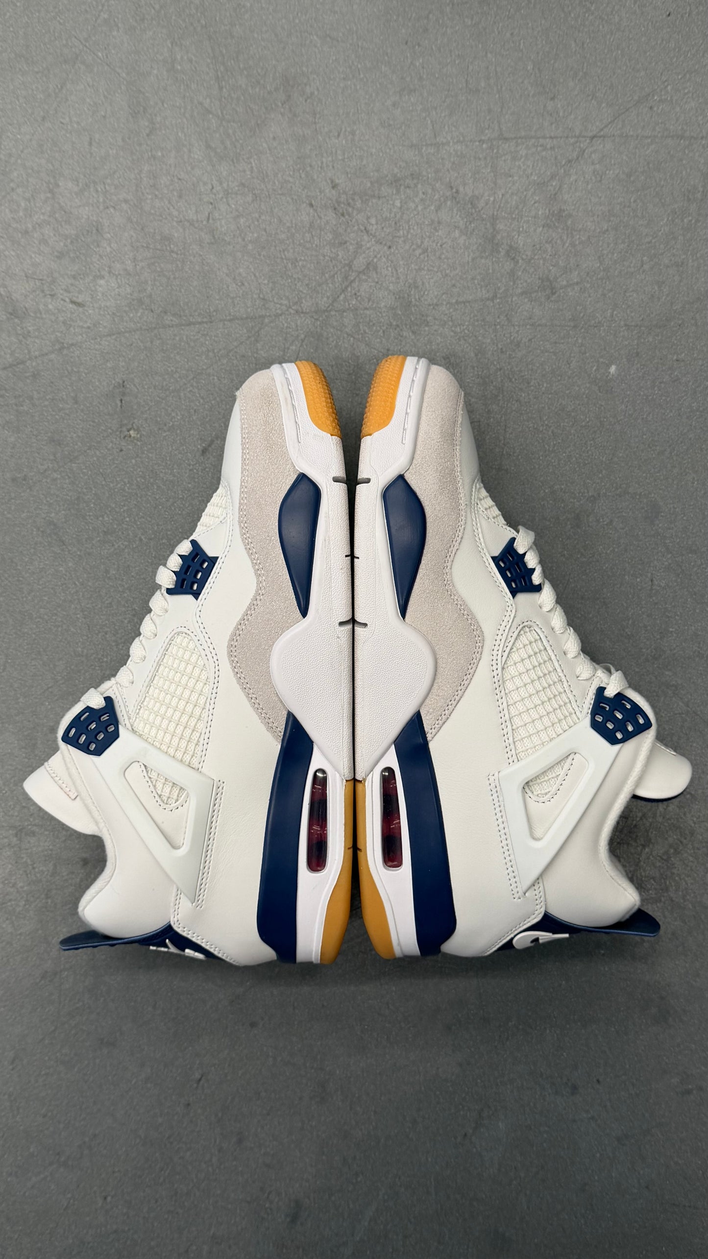 2025 JORDAN 4 RETRO SB NAVY