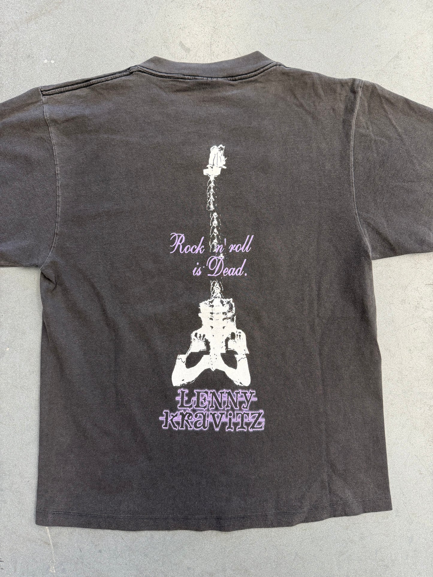 1996 LENNY KRAVITZ CIRCUS ROCK N' ROLL IS DEAD. TEE (GIANT TAG)