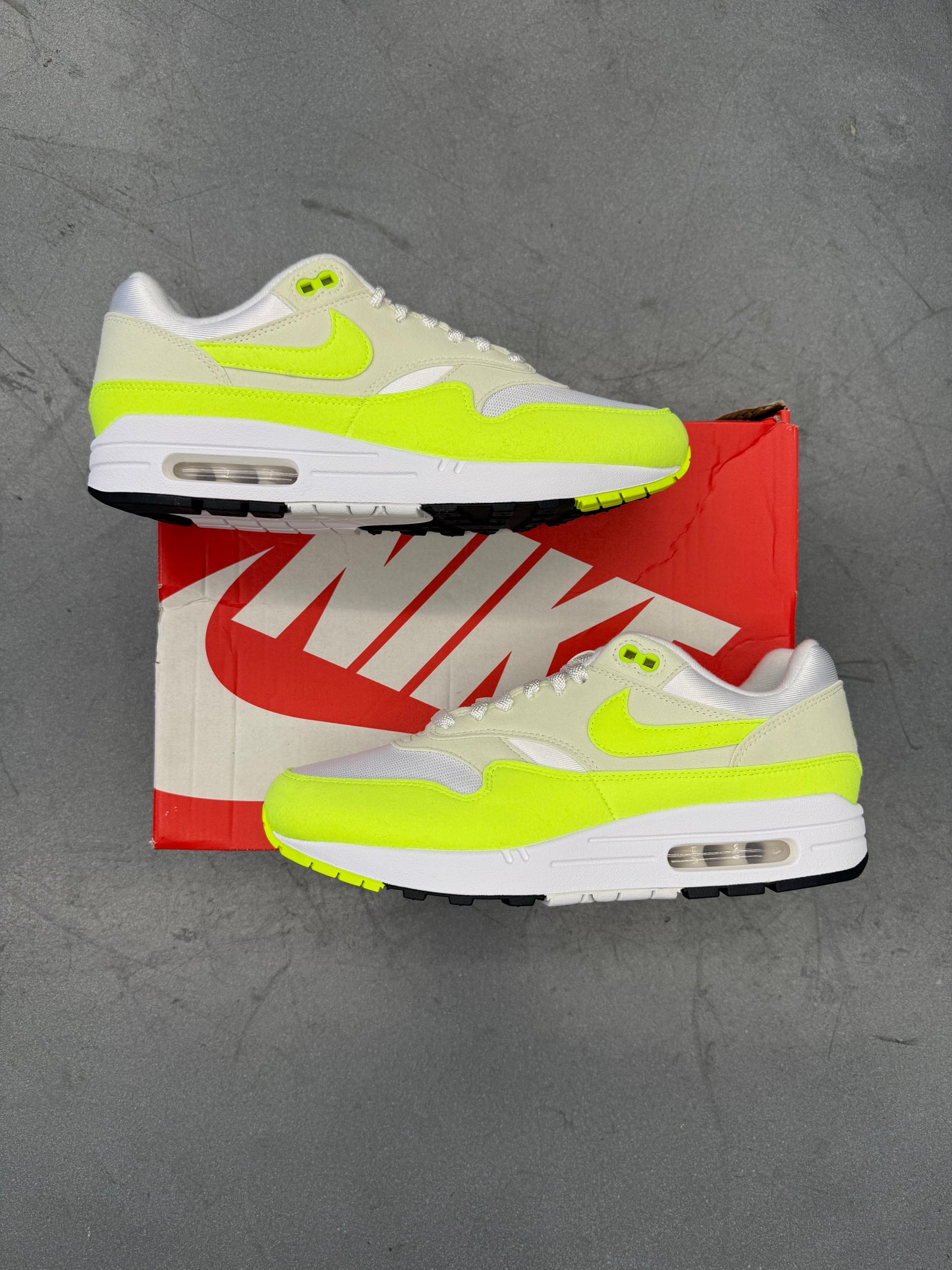 2023 SIZE 11 WOMENS NIKE AIR MAX 1 '87 - VOLT SUEDE (NEW WITH BOX)