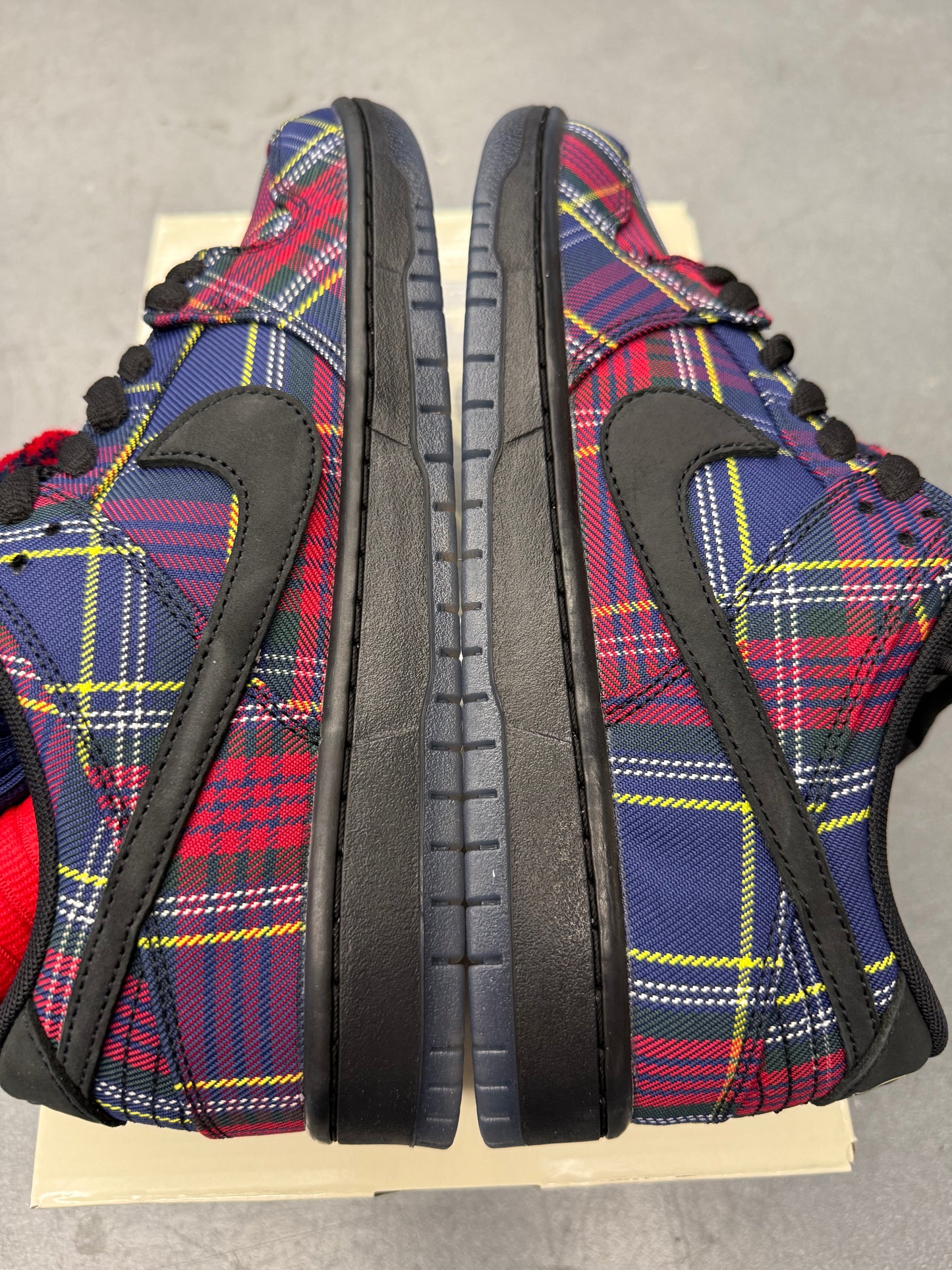 2025 SIZE 9 NIKE SB DUNK LOW NARDWUAR